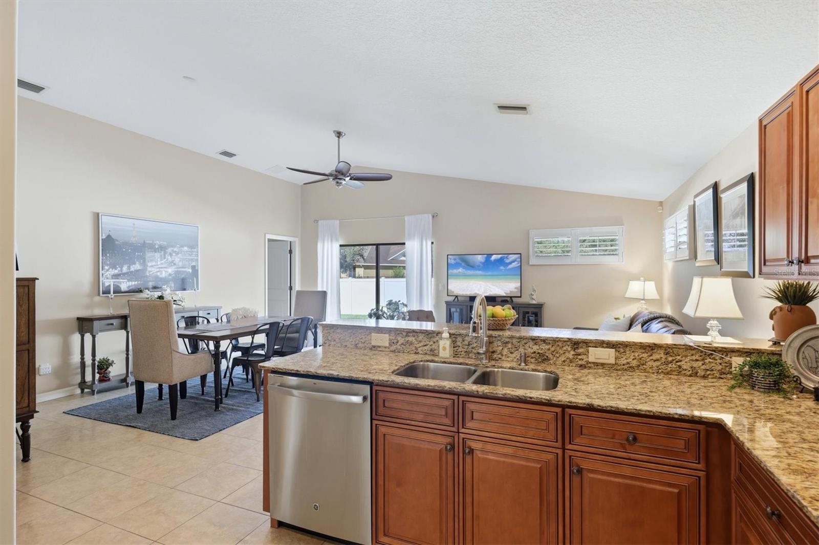 7106 35TH ST E, SARASOTA, FL, 34243