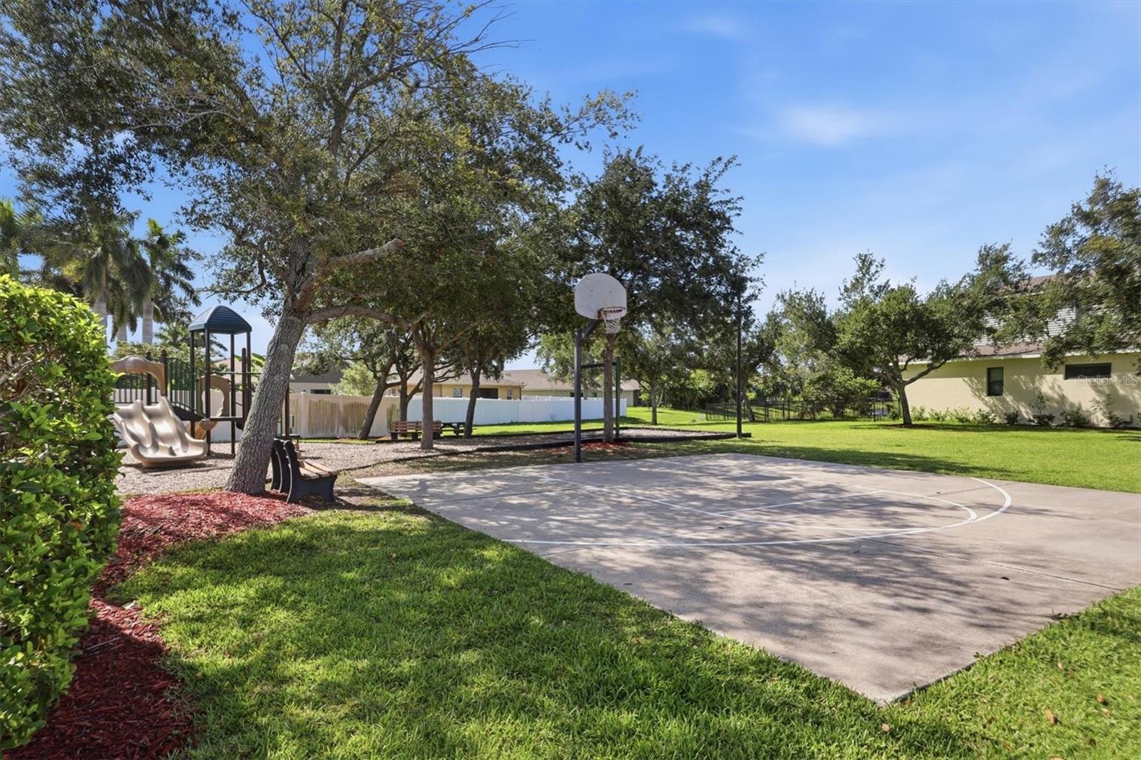 7106 35TH ST E, SARASOTA, FL, 34243