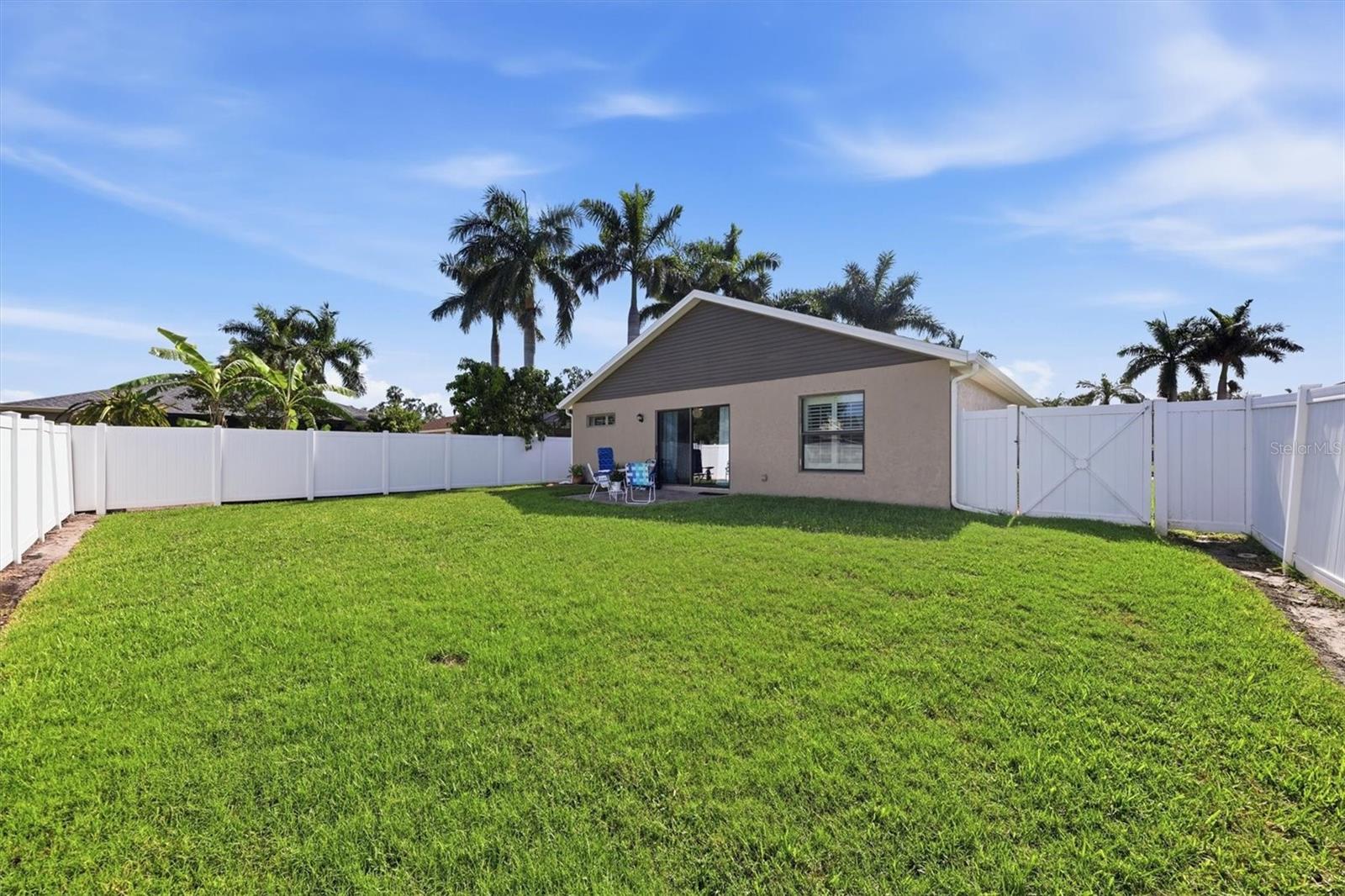 7106 35TH ST E, SARASOTA, FL, 34243