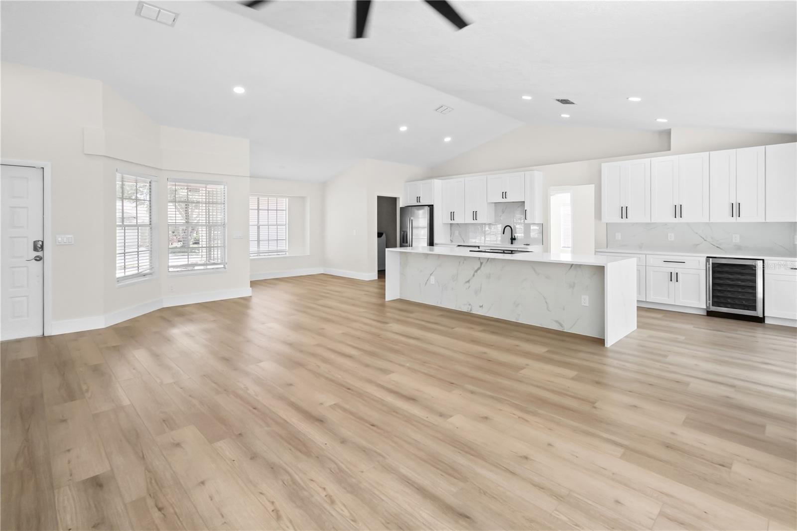 911 VALLEY VIEW CIR, PALM HARBOR, FL, 34684