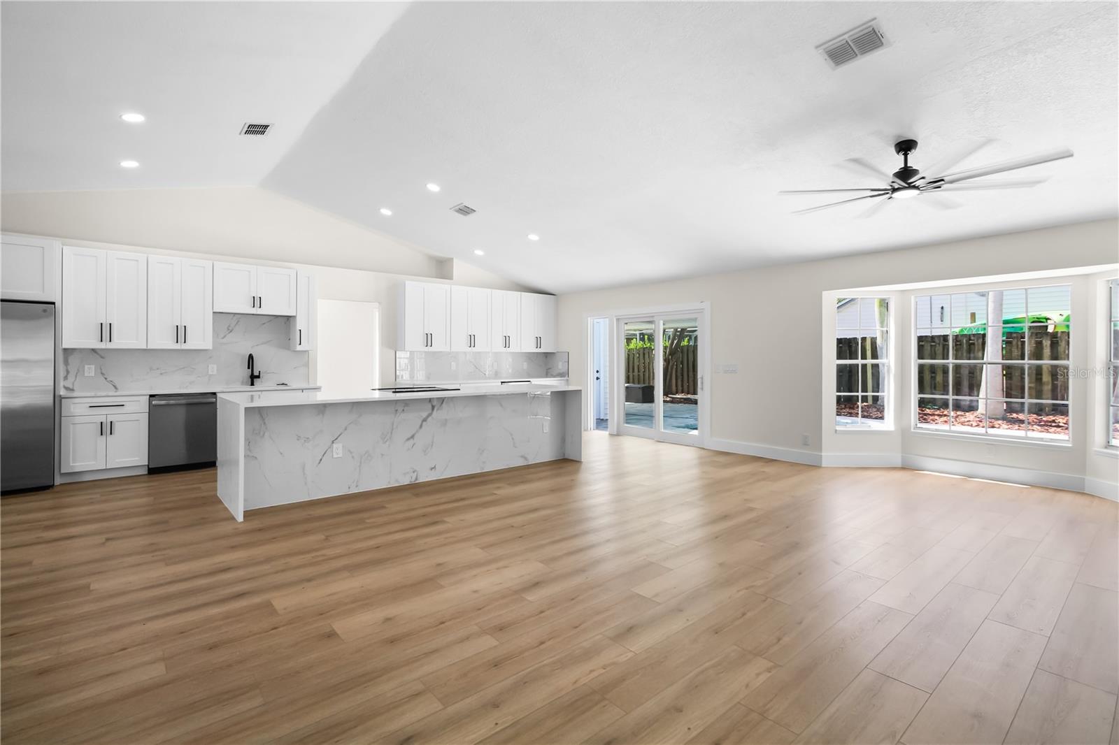 911 VALLEY VIEW CIR, PALM HARBOR, FL, 34684