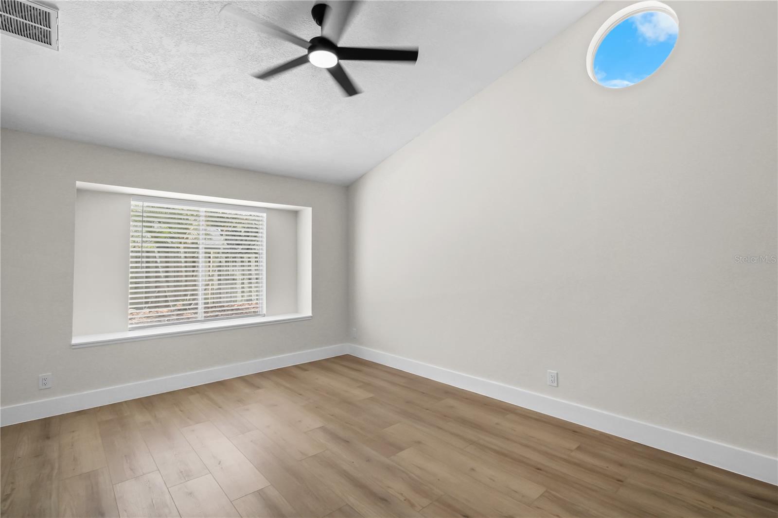 911 VALLEY VIEW CIR, PALM HARBOR, FL, 34684