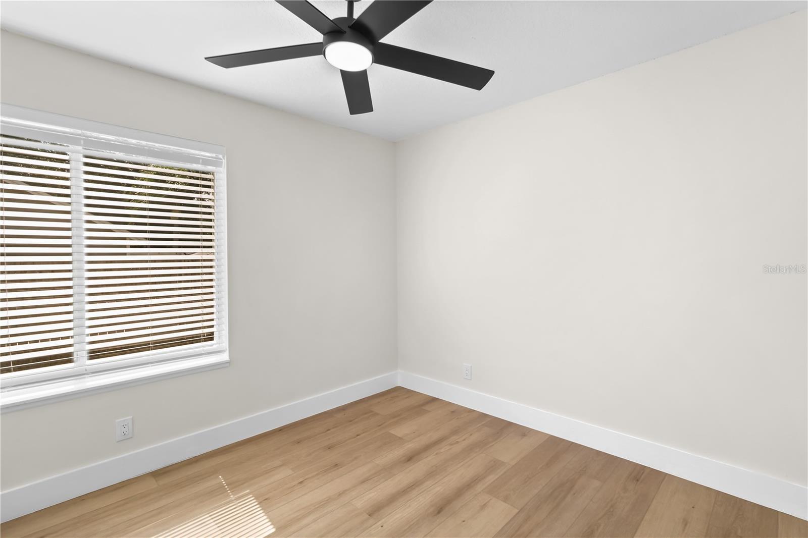 911 VALLEY VIEW CIR, PALM HARBOR, FL, 34684