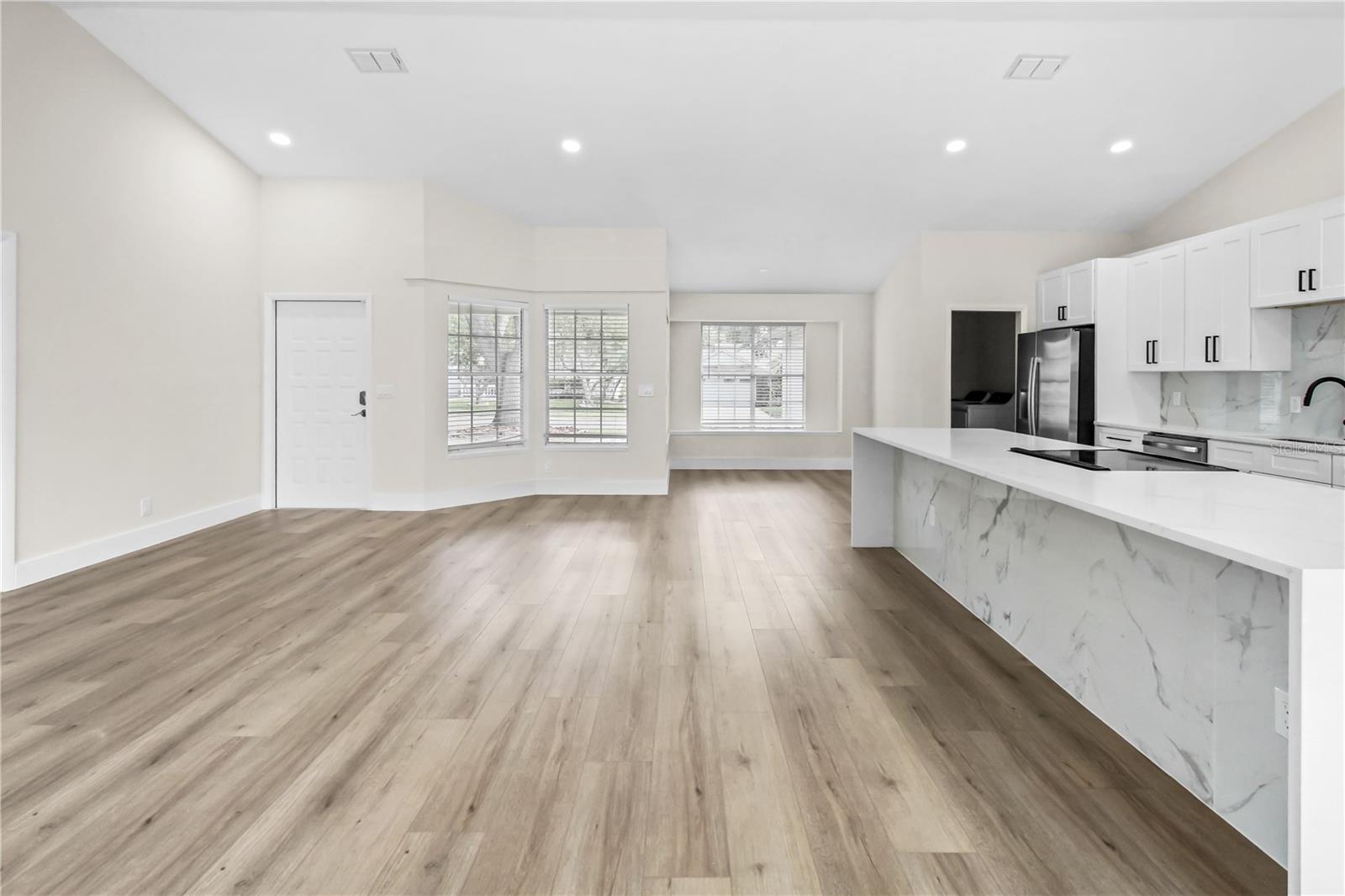 911 VALLEY VIEW CIR, PALM HARBOR, FL, 34684