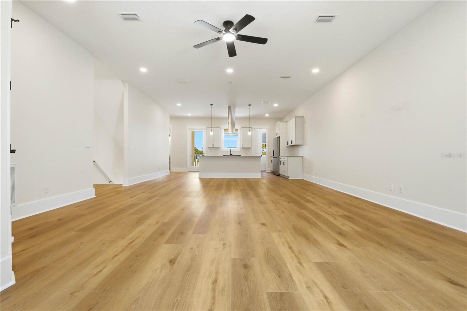 1413 BAYSHORE BLVD #11, DUNEDIN, FL, 34698