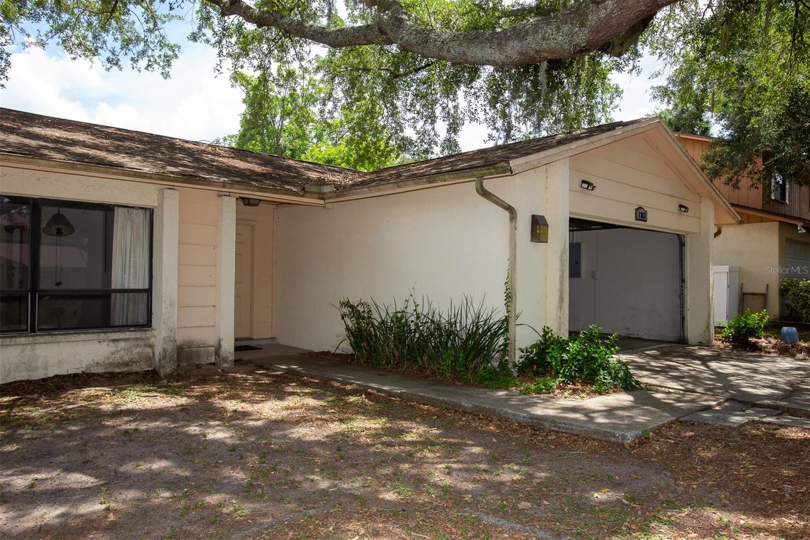 1363 CORNER OAKS DR, BRANDON, FL, 33510