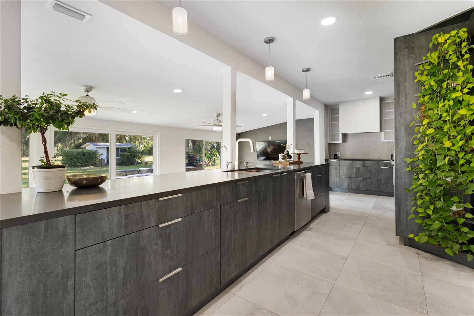 511 LAKE MIRIAM DR, LAKELAND, FL, 33813
