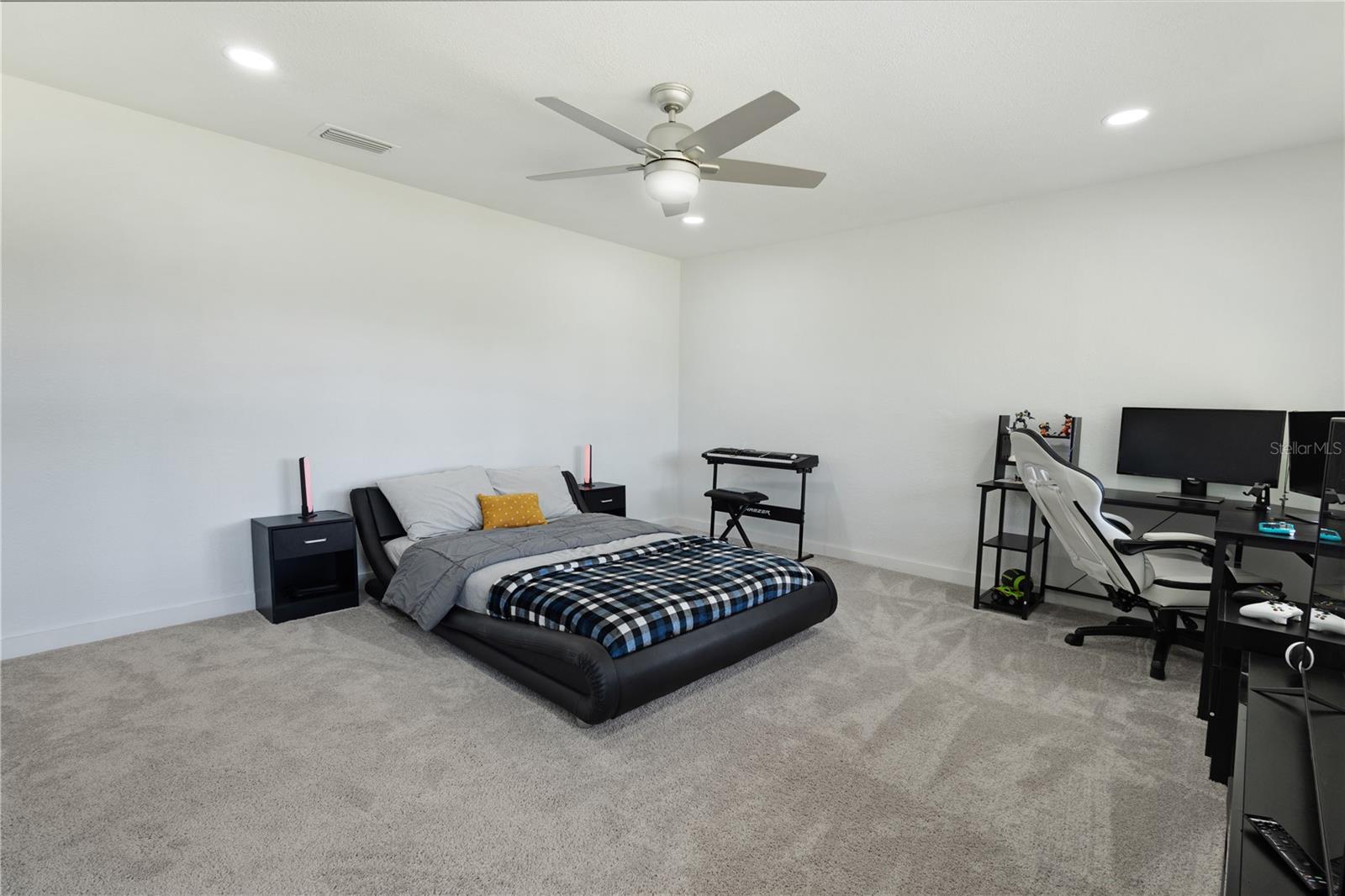 511 LAKE MIRIAM DR, LAKELAND, FL, 33813