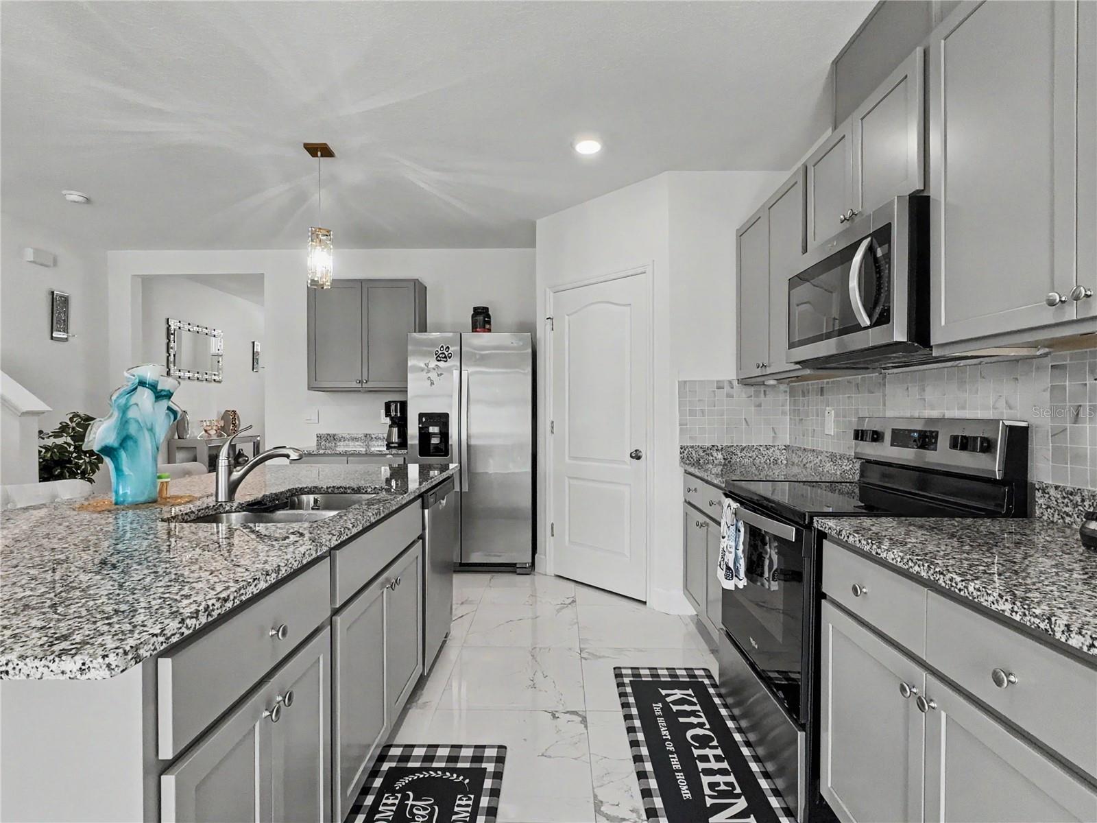 2085 DOE RUN DR, DAVENPORT, FL, 33837