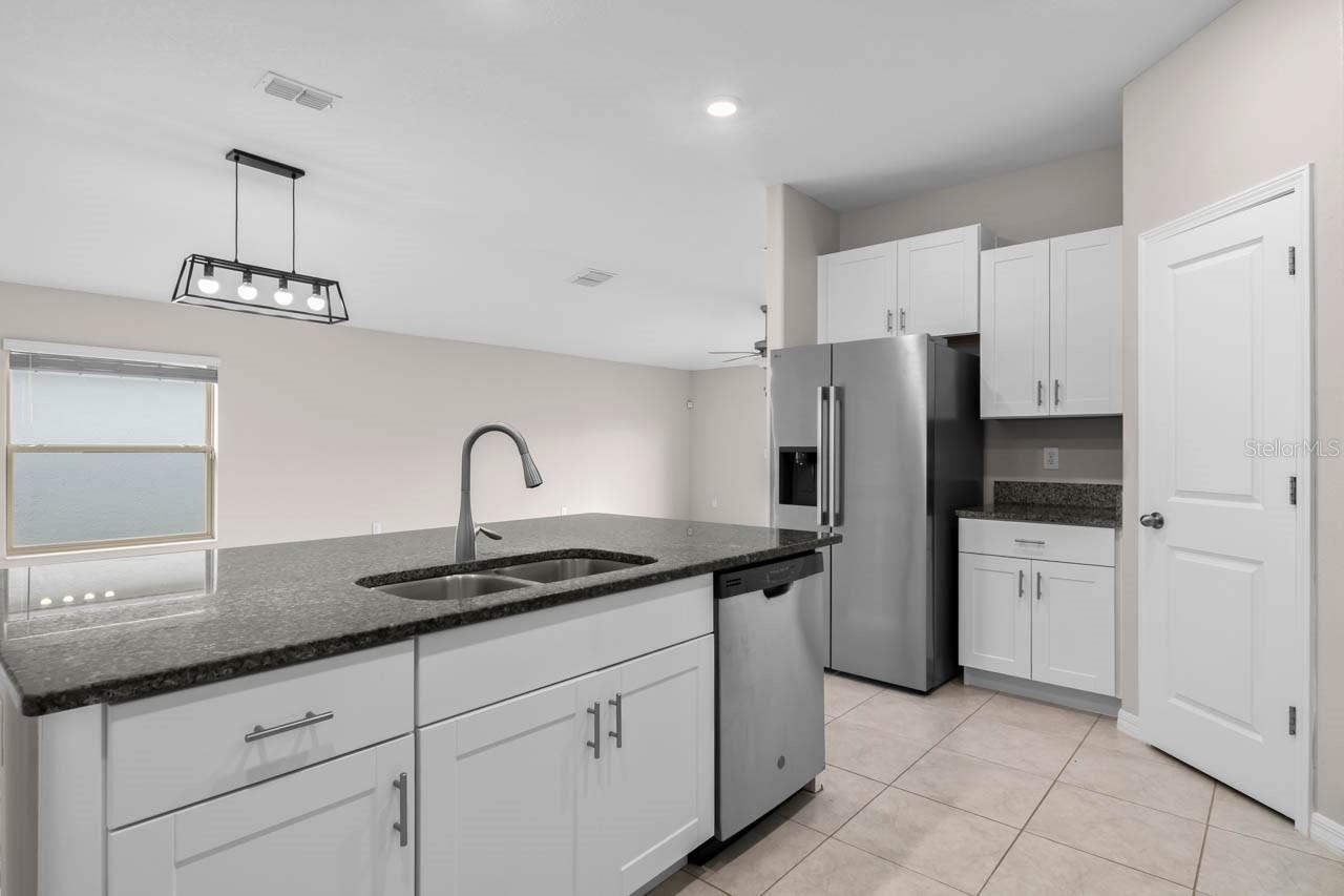 6823 KING CREEK DR, SUN CITY CENTER, FL, 33573