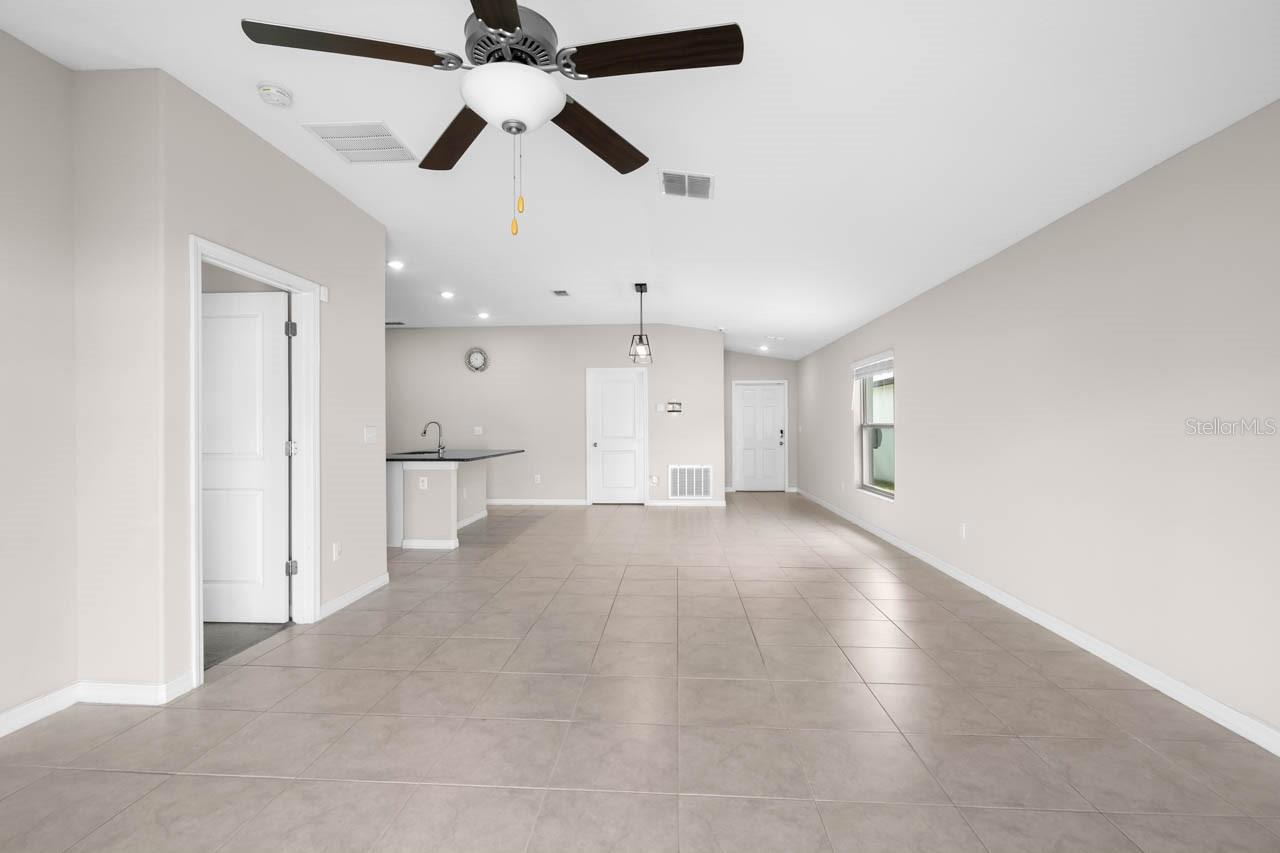 6823 KING CREEK DR, SUN CITY CENTER, FL, 33573