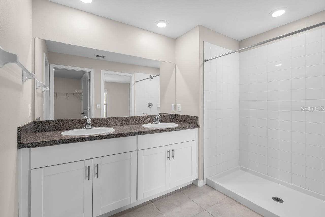 6823 KING CREEK DR, SUN CITY CENTER, FL, 33573