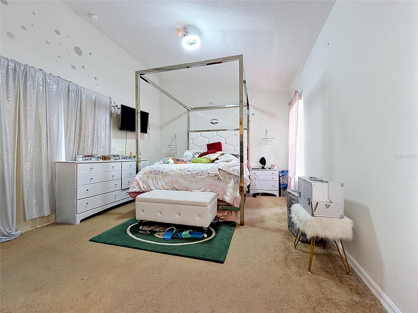 230 HYPOLITA AVE, DAVENPORT, FL, 33897