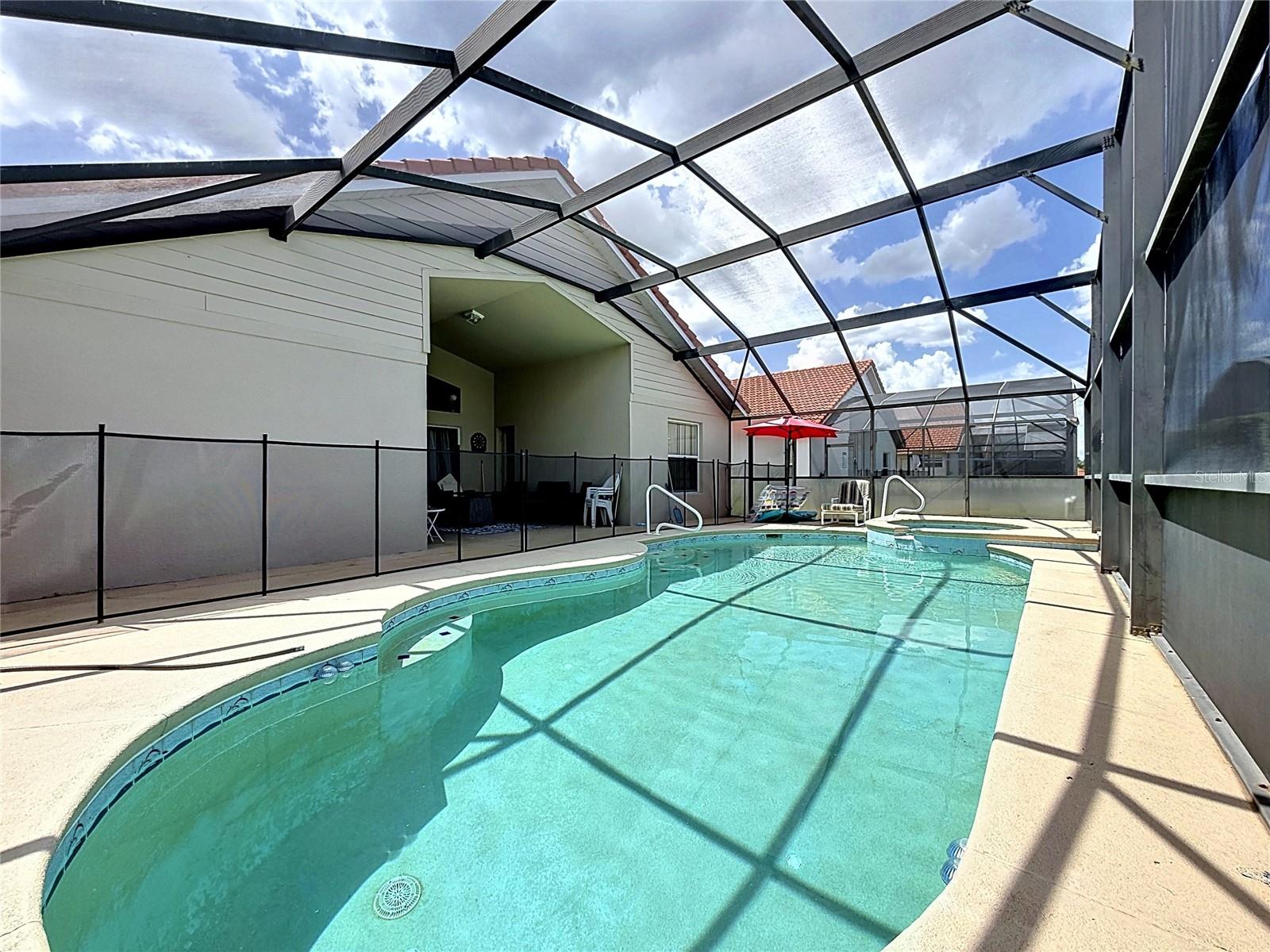 230 HYPOLITA AVE, DAVENPORT, FL, 33897