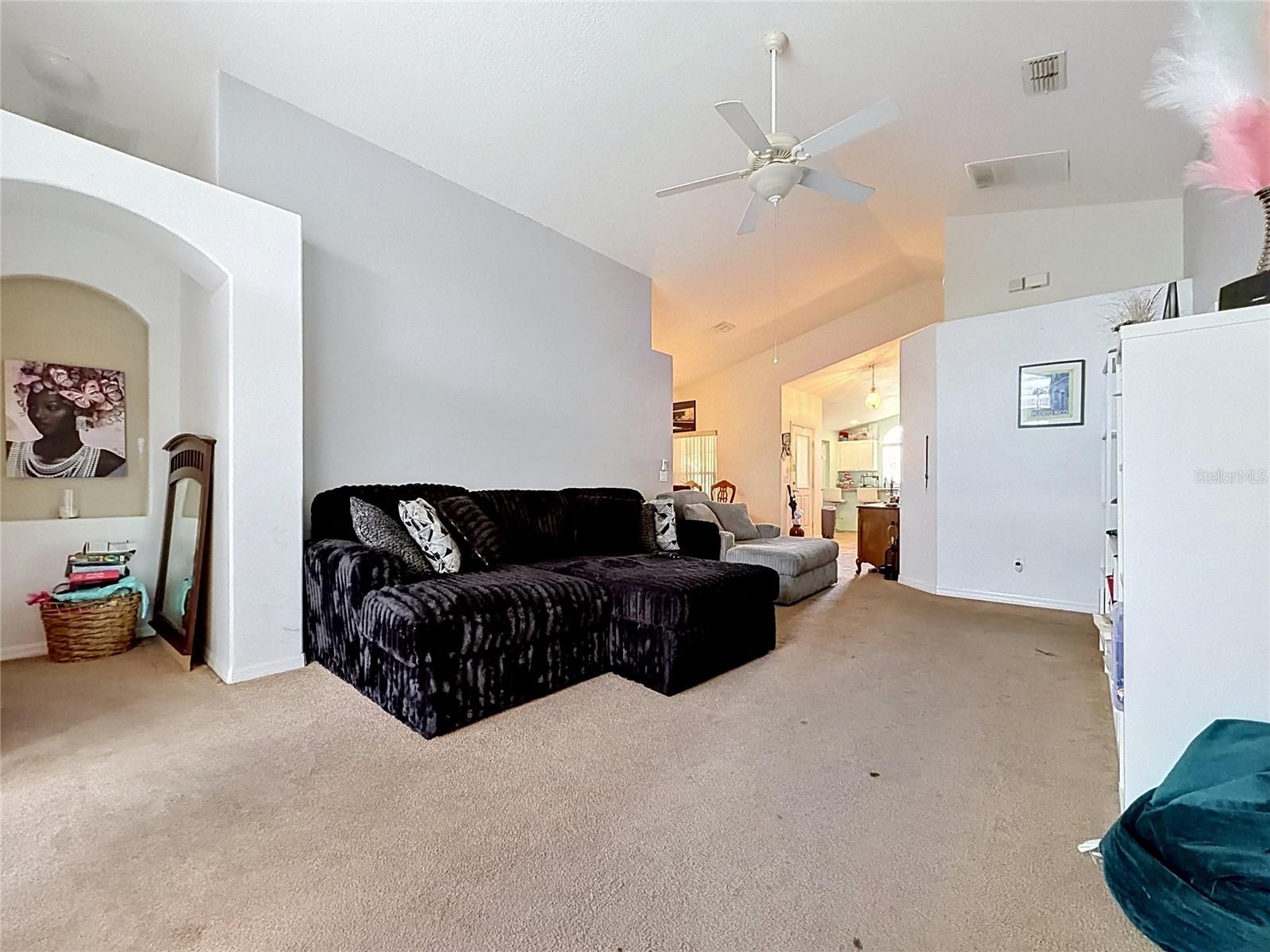 230 HYPOLITA AVE, DAVENPORT, FL, 33897