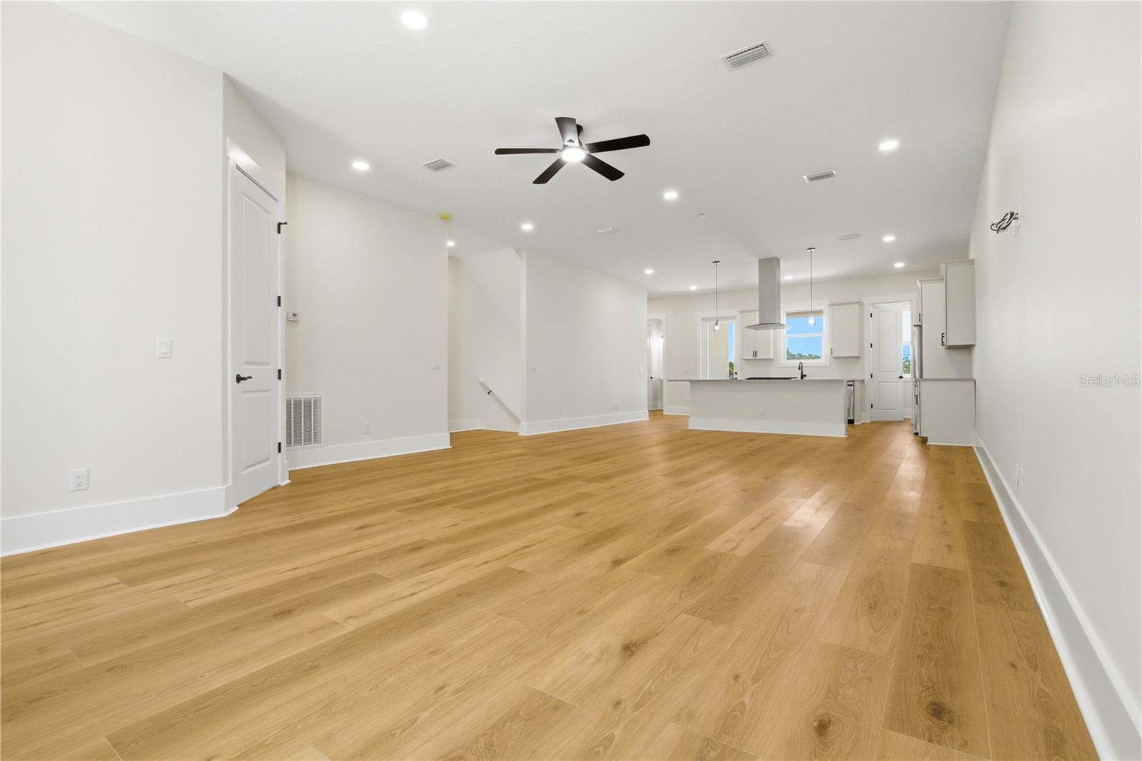 1413 BAYSHORE BLVD #11, DUNEDIN, FL, 34698
