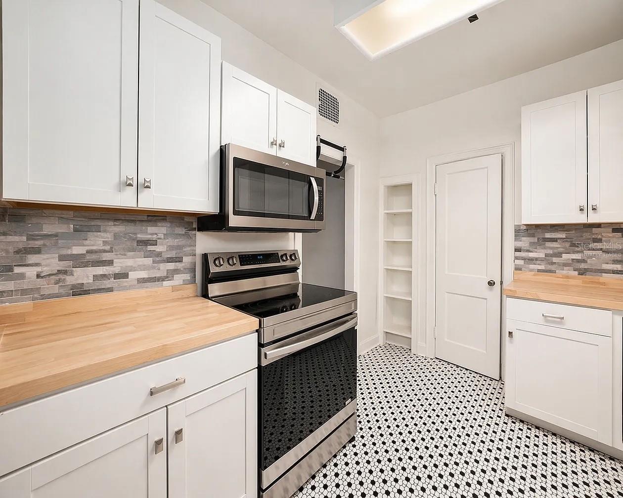 1254 SW 9TH RD, GAINESVILLE, FL, 32601