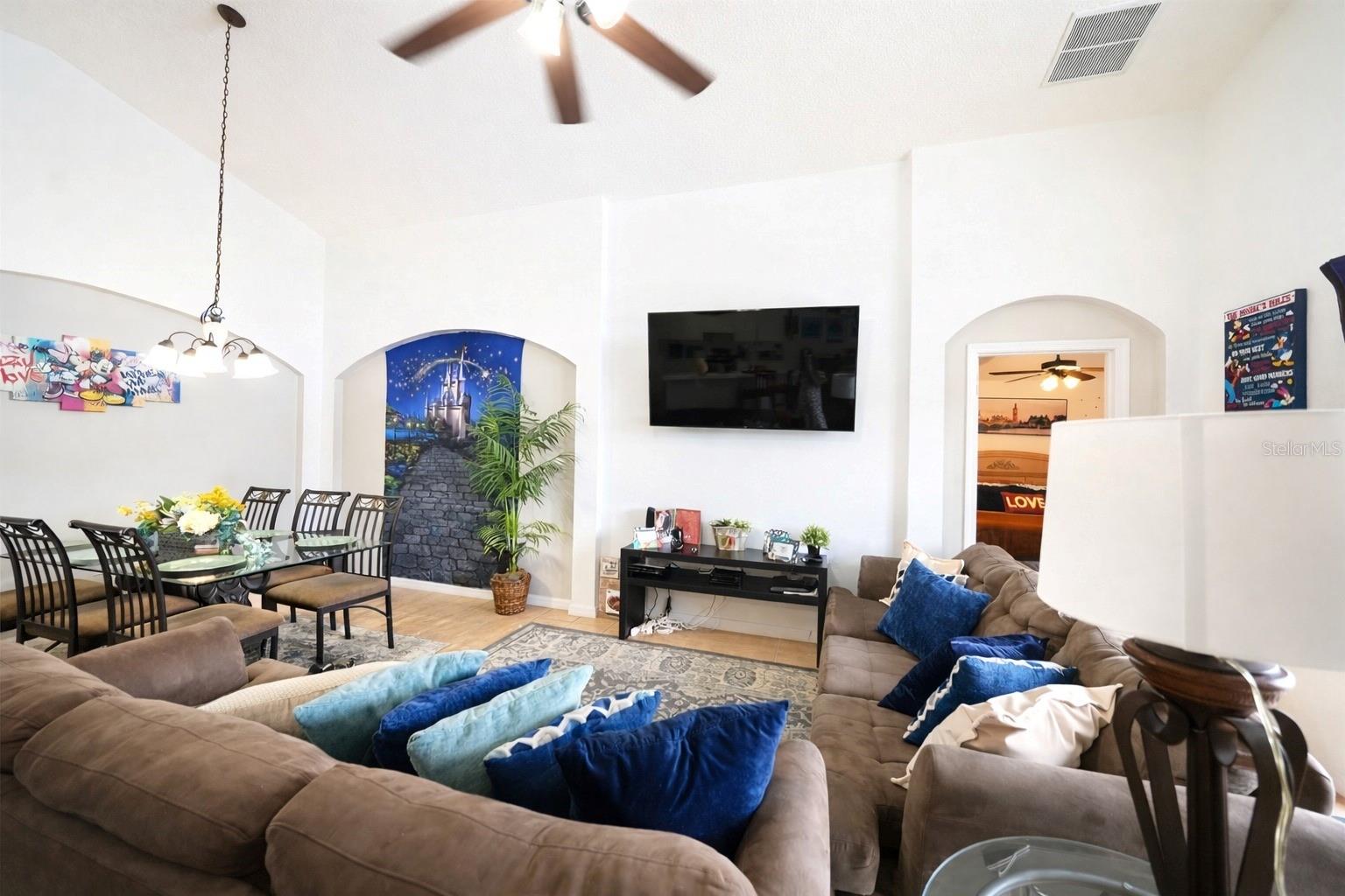 4742 CUMBRIAN LAKES DR, KISSIMMEE, FL, 34746