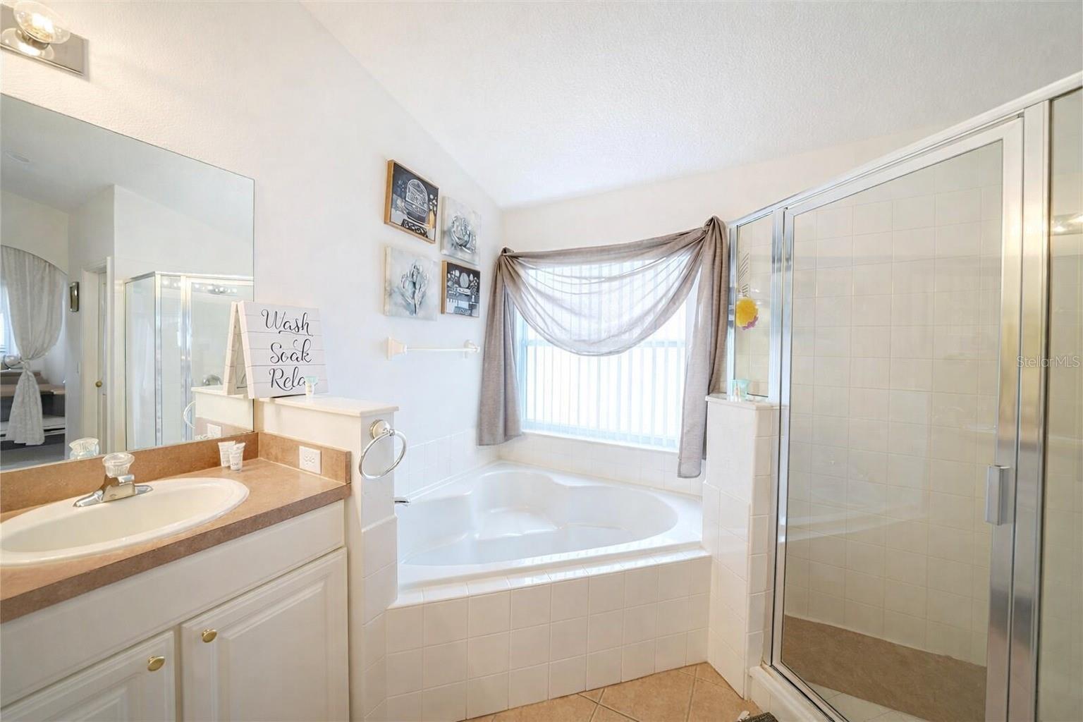 4742 CUMBRIAN LAKES DR, KISSIMMEE, FL, 34746