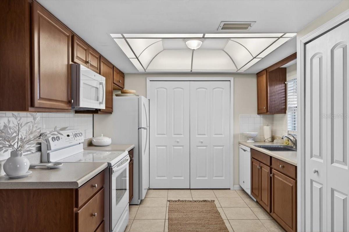 1250 S PINELLAS AVE #306, TARPON SPRINGS, FL, 34689
