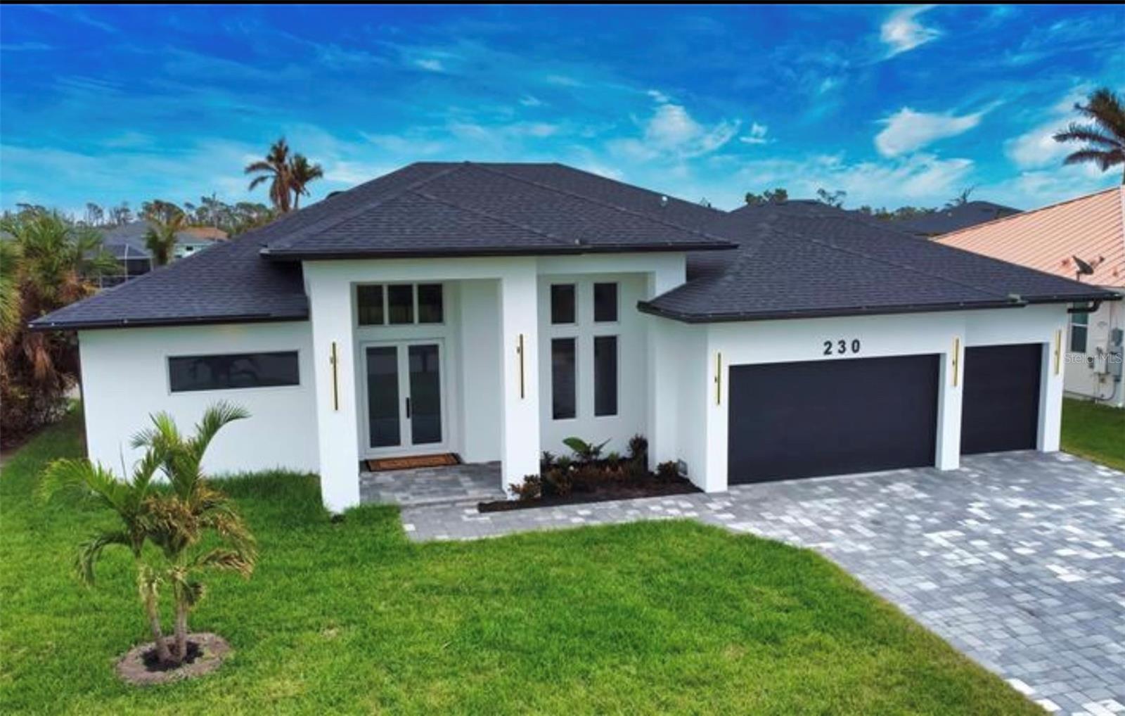 230 W PINE VALLEY LN, ROTONDA WEST, FL, 33947