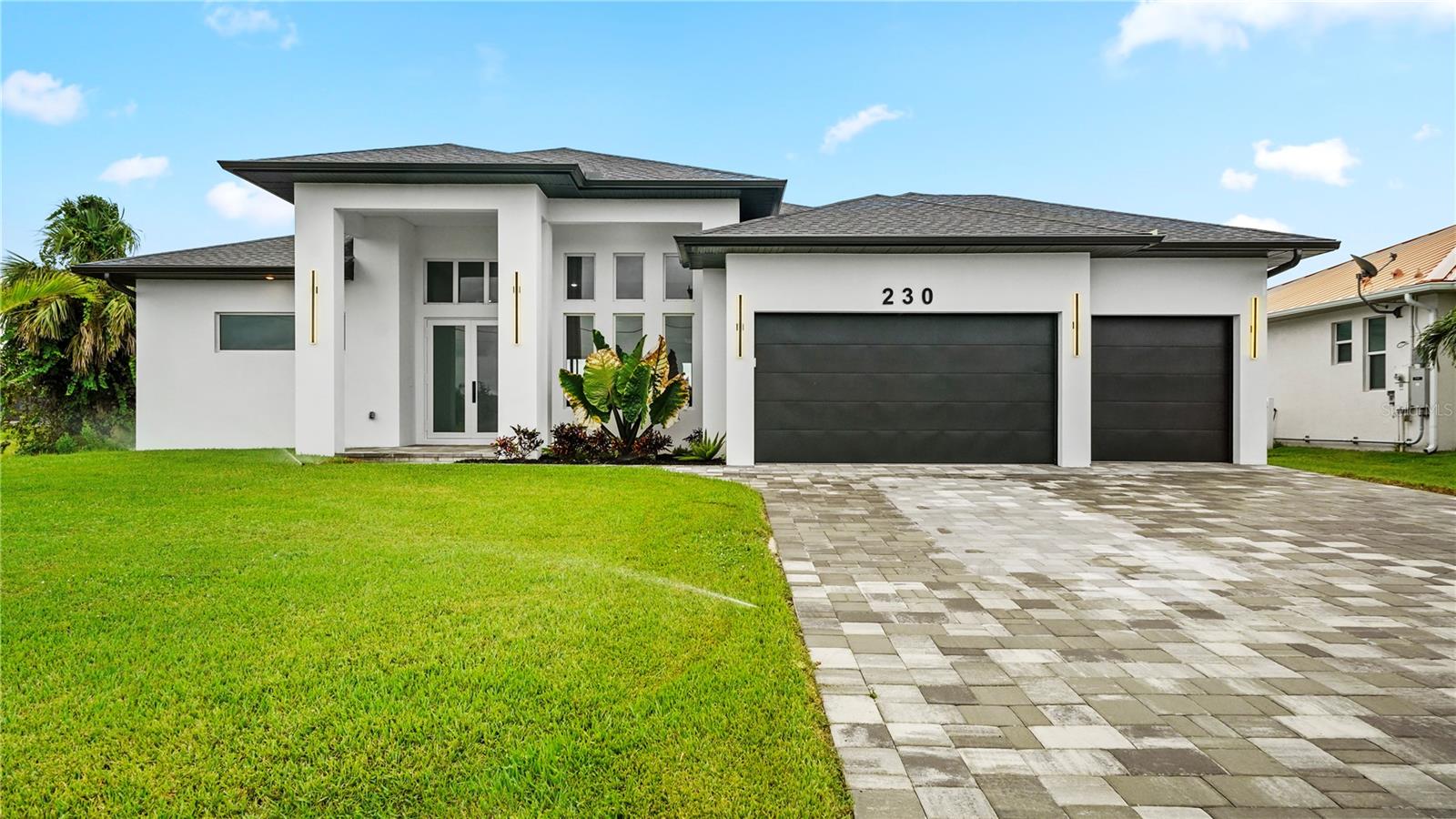 230 W PINE VALLEY LN, ROTONDA WEST, FL, 33947