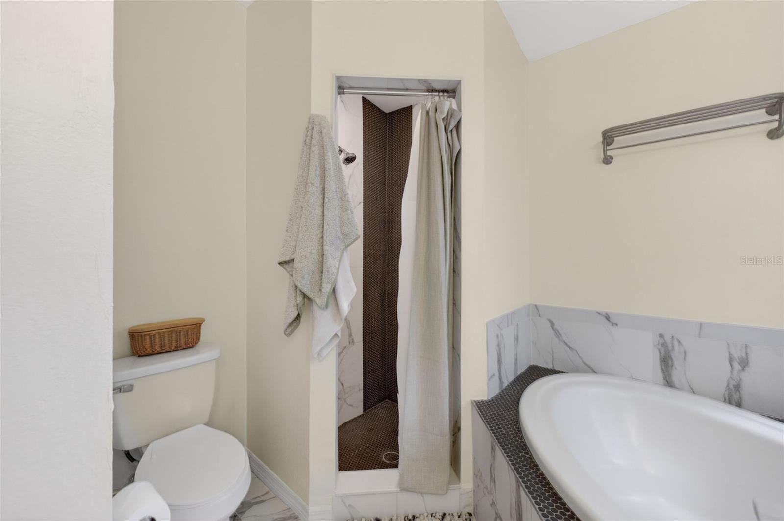 2303 NORTHERN LEAF ST, ORLANDO, FL, 32817