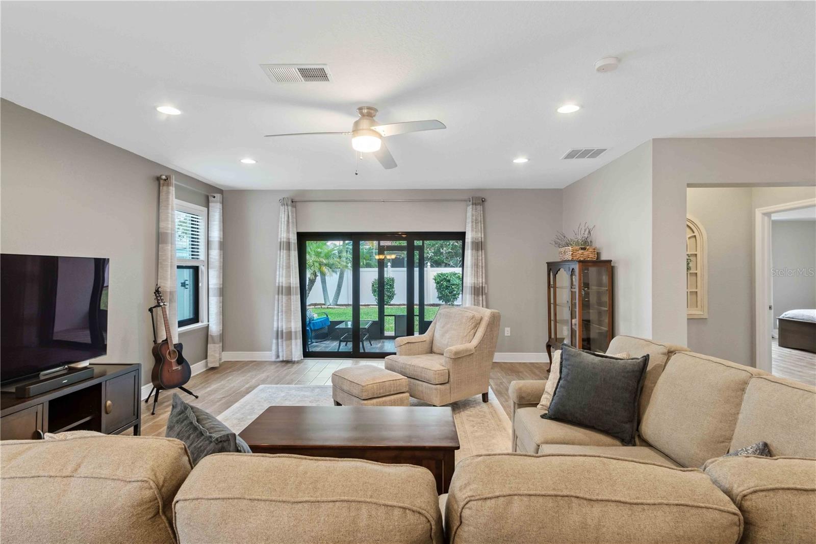 2109 LA PALMA AVE, PORT CHARLOTTE, FL, 33953