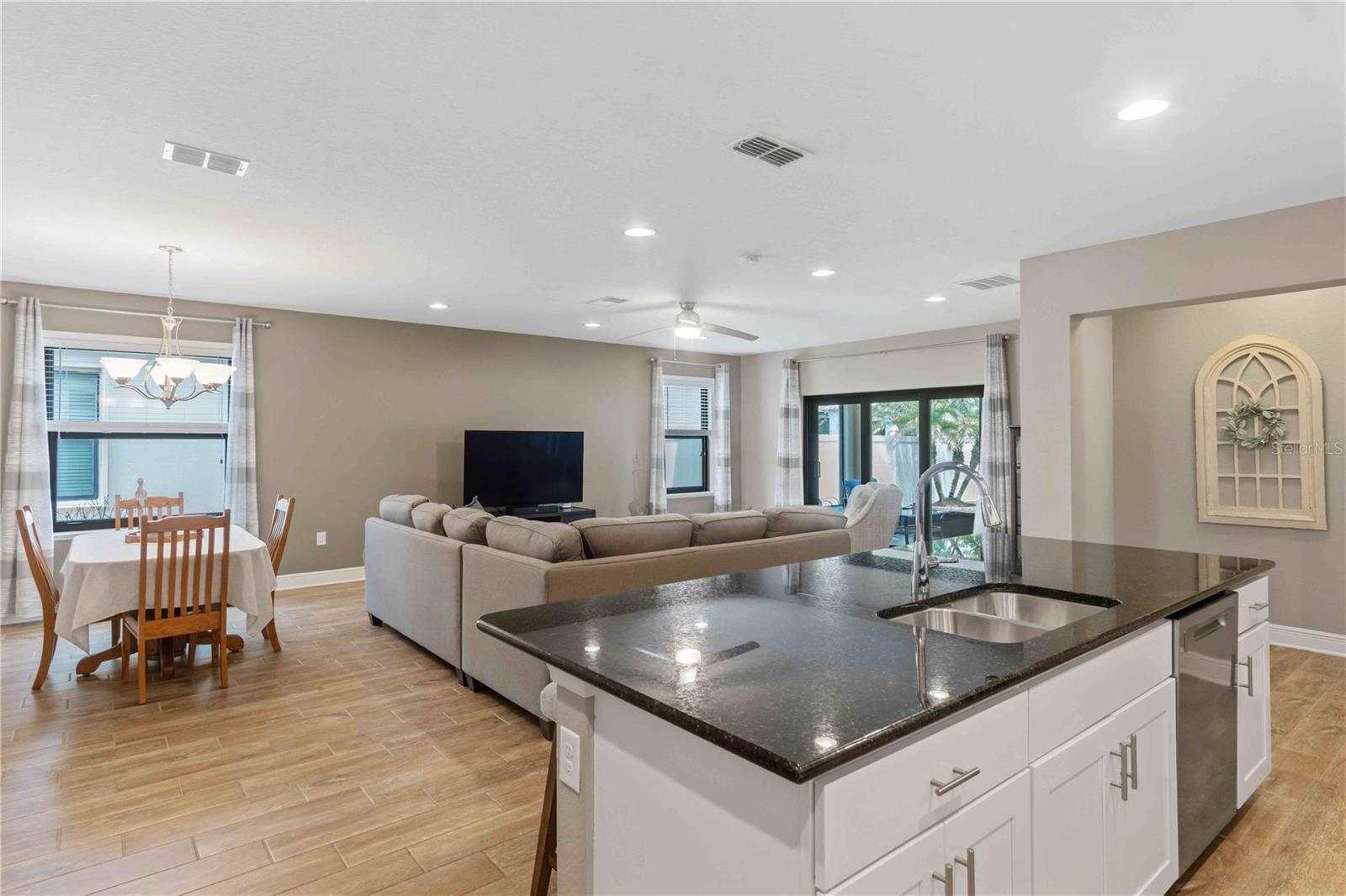 2109 LA PALMA AVE, PORT CHARLOTTE, FL, 33953