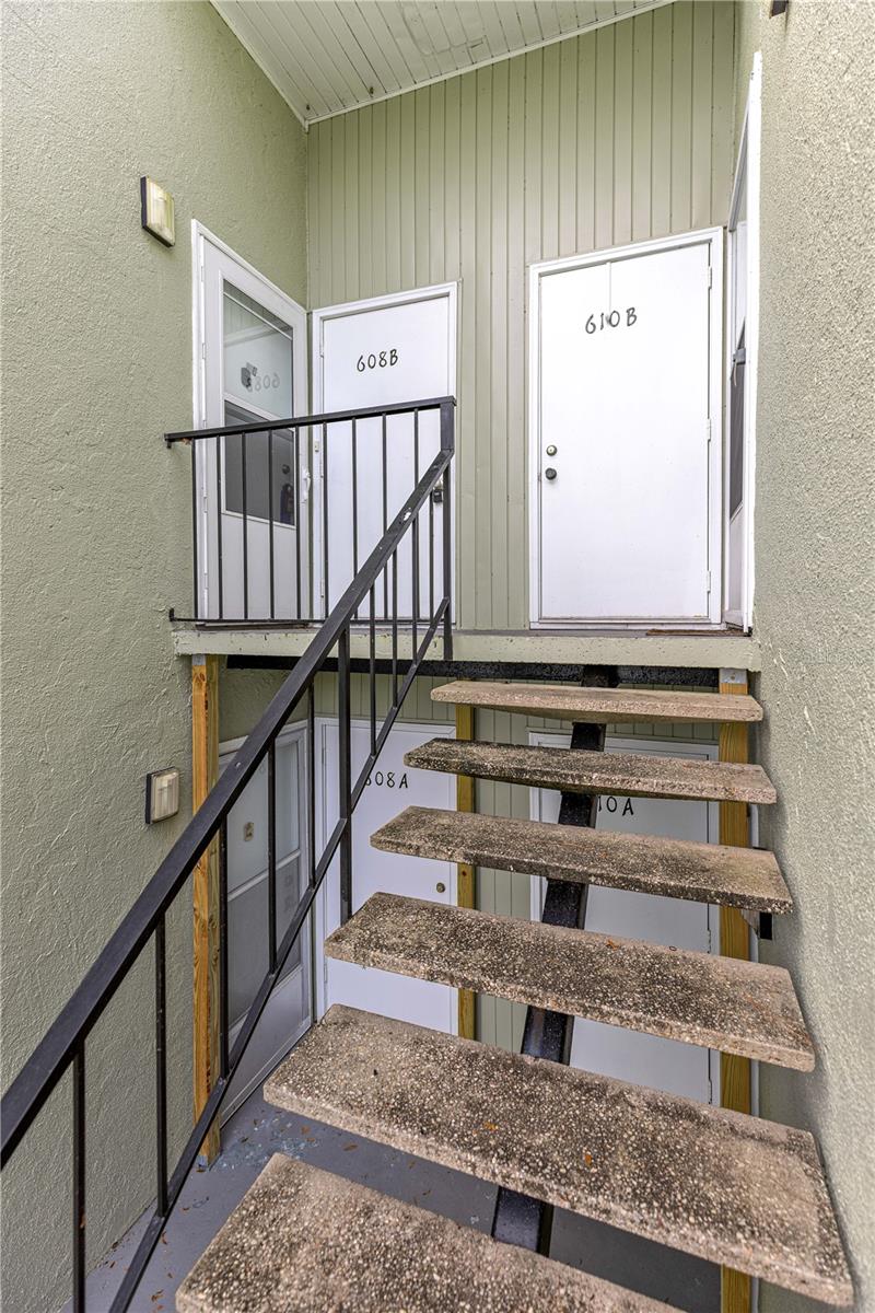 608 FAIRWAYS CIR #B, OCALA, FL, 34472