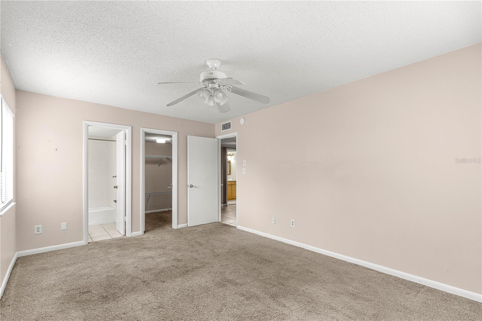608 FAIRWAYS CIR #B, OCALA, FL, 34472