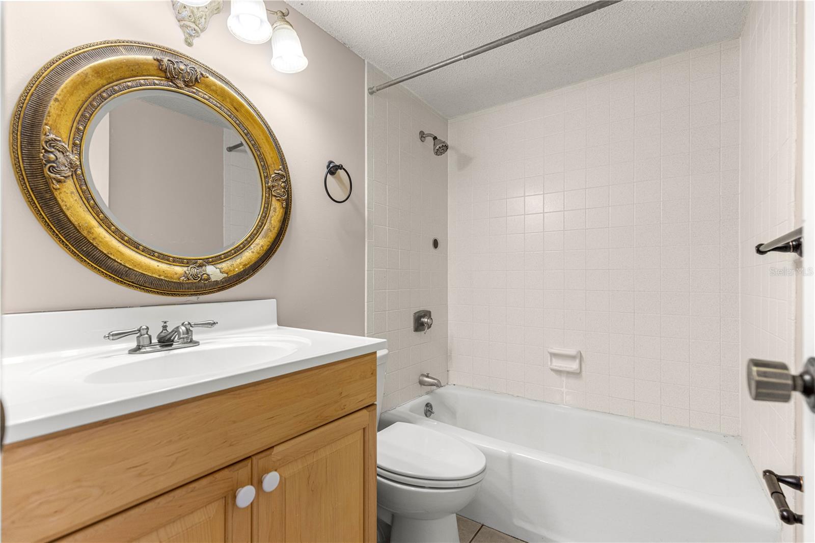 608 FAIRWAYS CIR #B, OCALA, FL, 34472