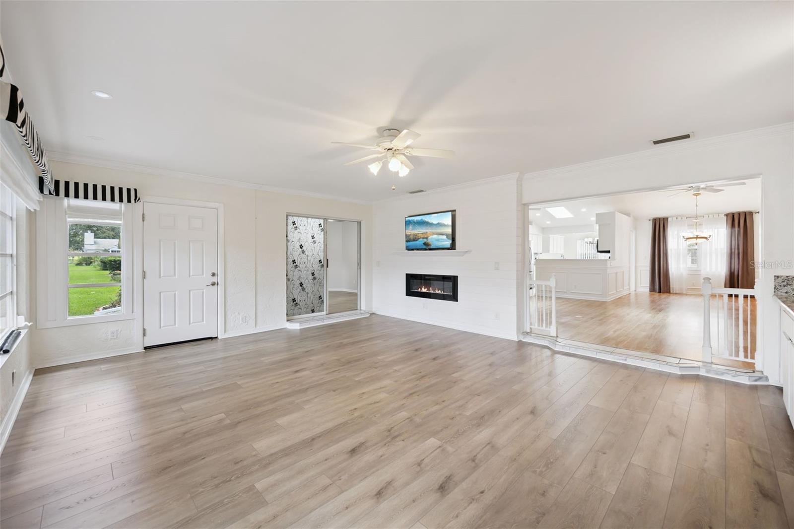 25904 NEWCOMBE CIR, LEESBURG, FL, 34748