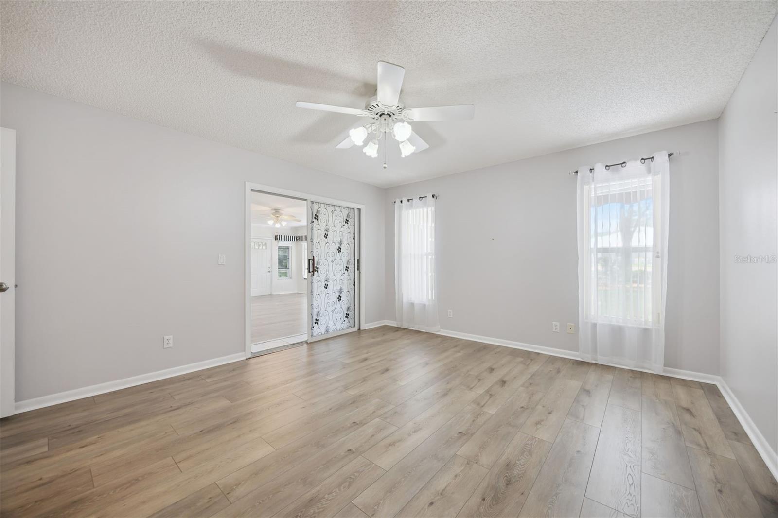 25904 NEWCOMBE CIR, LEESBURG, FL, 34748