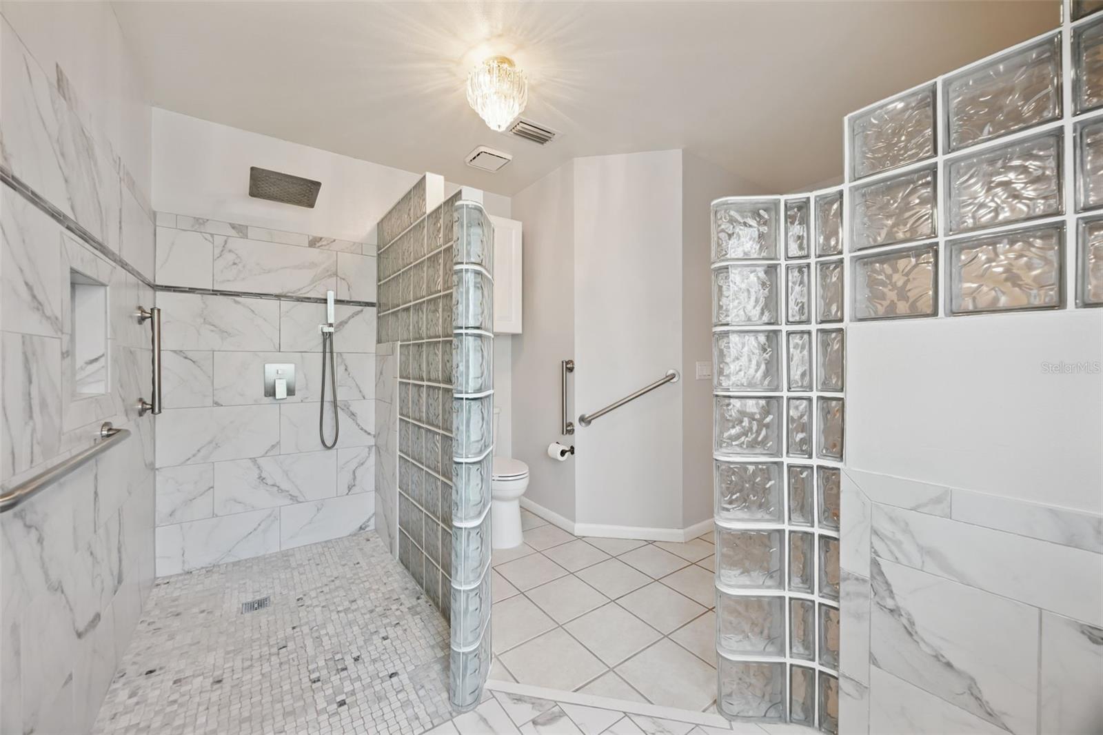 25904 NEWCOMBE CIR, LEESBURG, FL, 34748