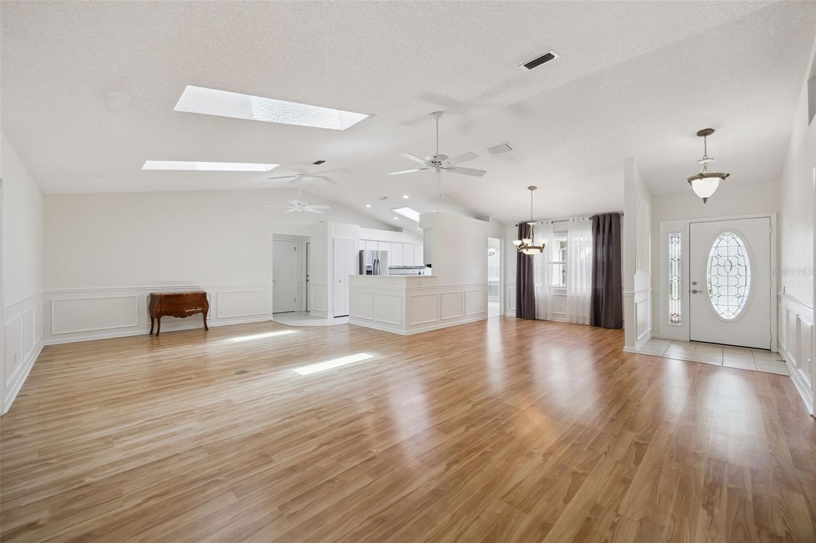 25904 NEWCOMBE CIR, LEESBURG, FL, 34748