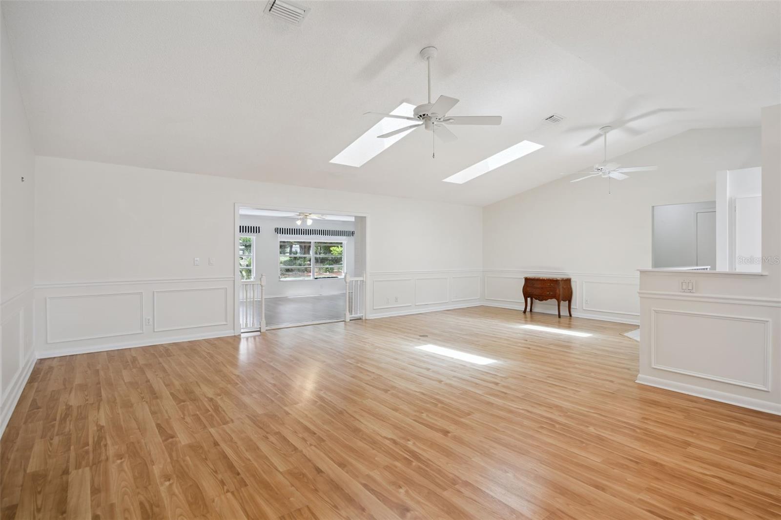 25904 NEWCOMBE CIR, LEESBURG, FL, 34748