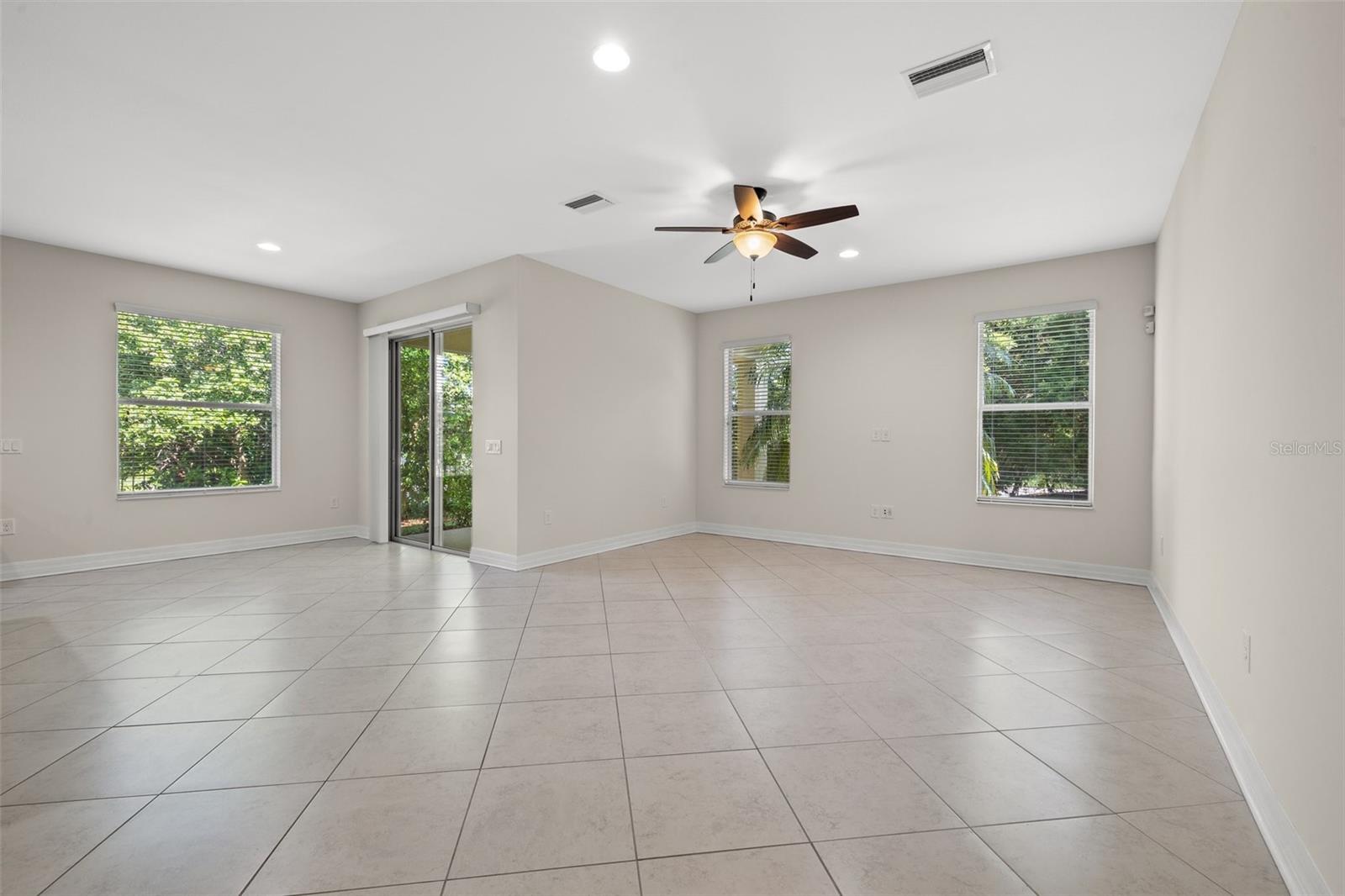 4424 VERMILLION SKY DR, WESLEY CHAPEL, FL, 33544