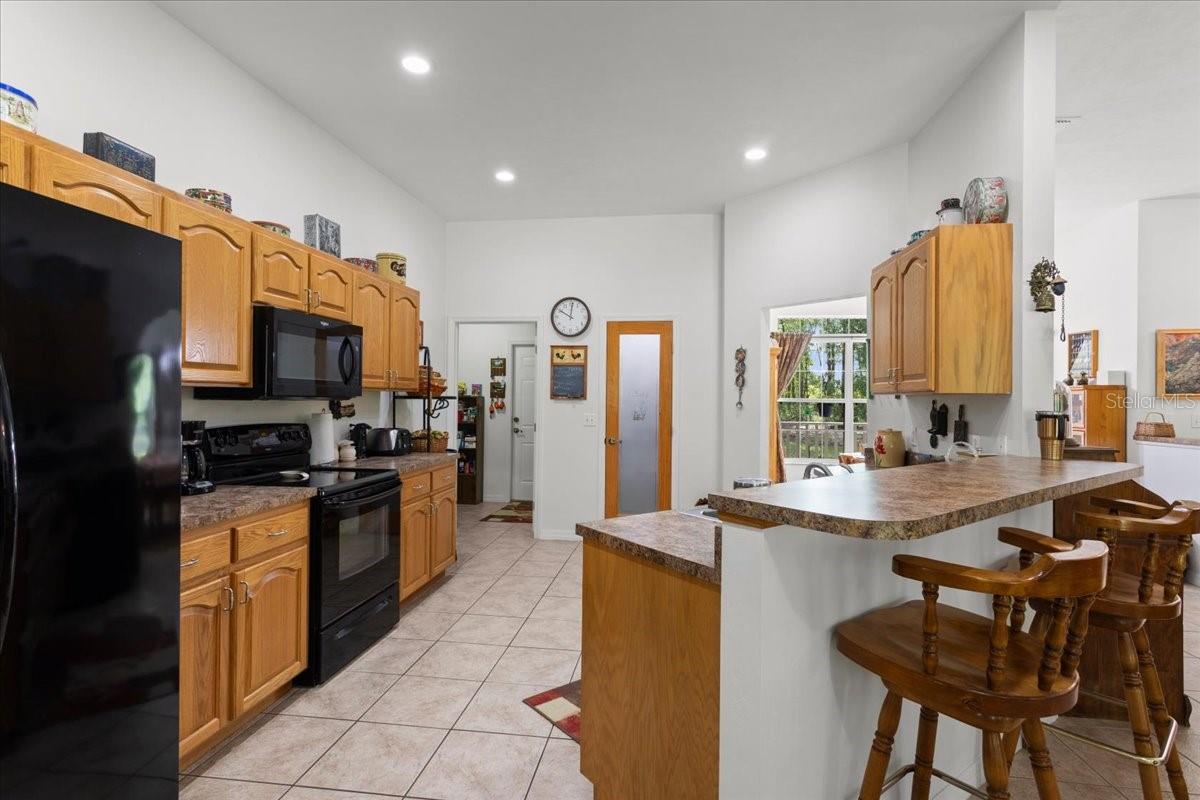 569 NW 40TH AVE, BELL, FL, 32619