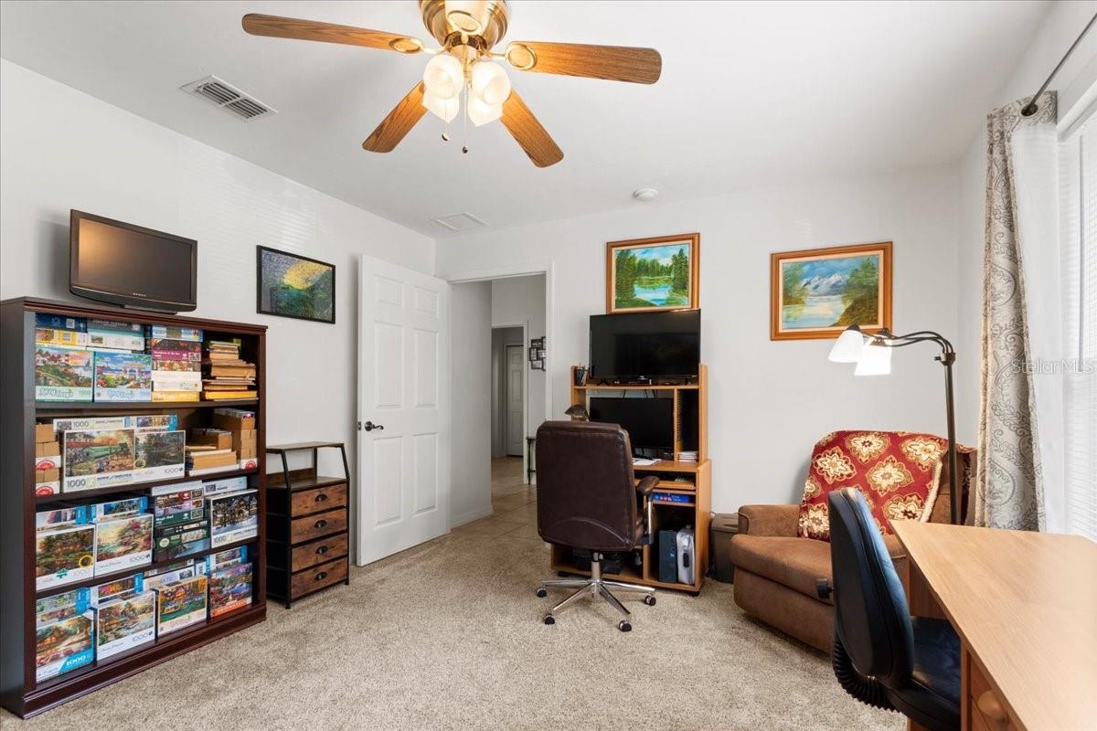 569 NW 40TH AVE, BELL, FL, 32619