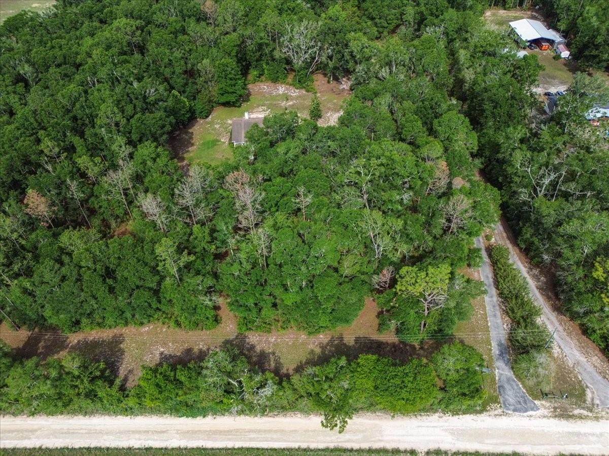569 NW 40TH AVE, BELL, FL, 32619
