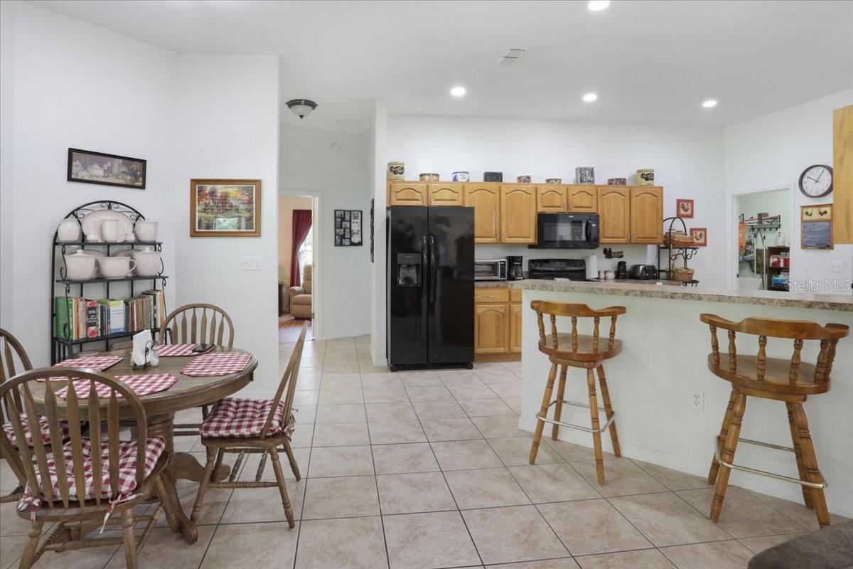 569 NW 40TH AVE, BELL, FL, 32619