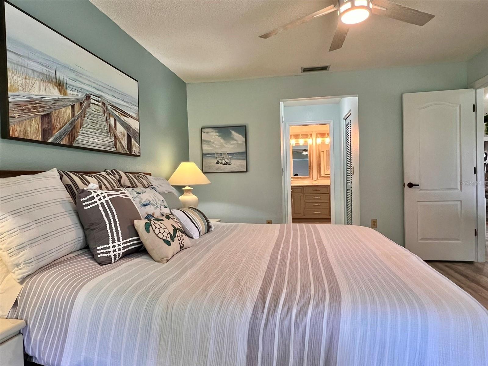 6707 STONE RIVER RD #203, BRADENTON, FL, 34203
