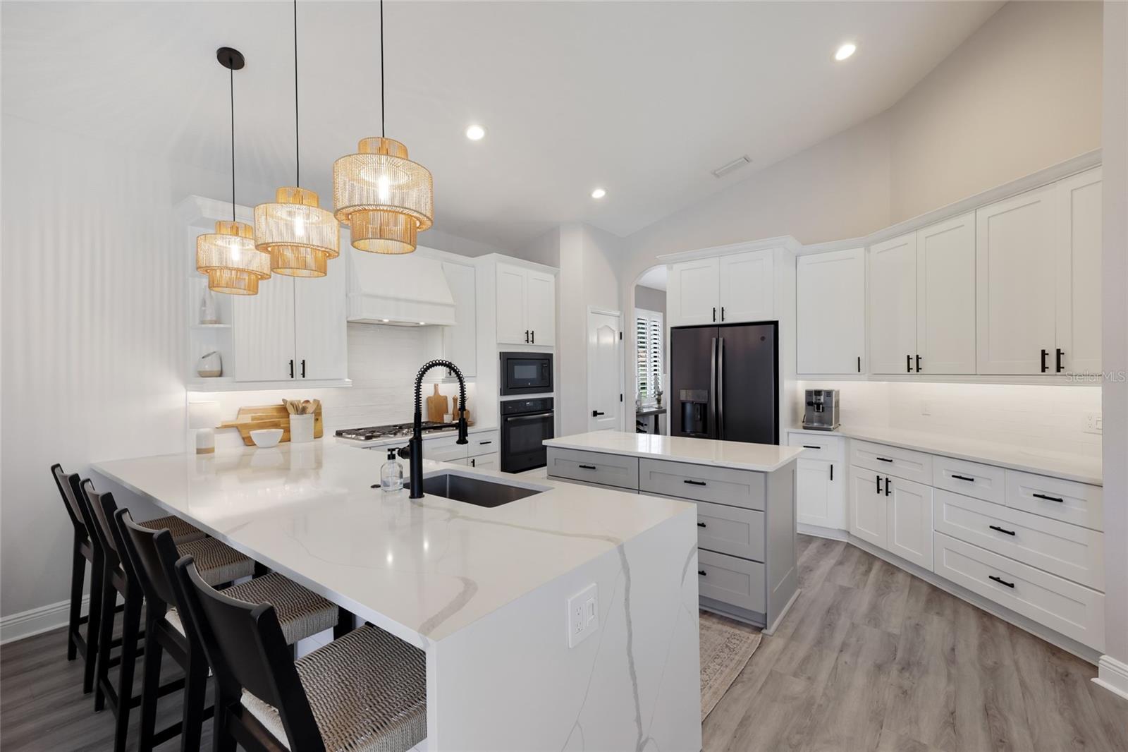 13523 BROWN THRASHER PIKE, LAKEWOOD RANCH, FL, 34202