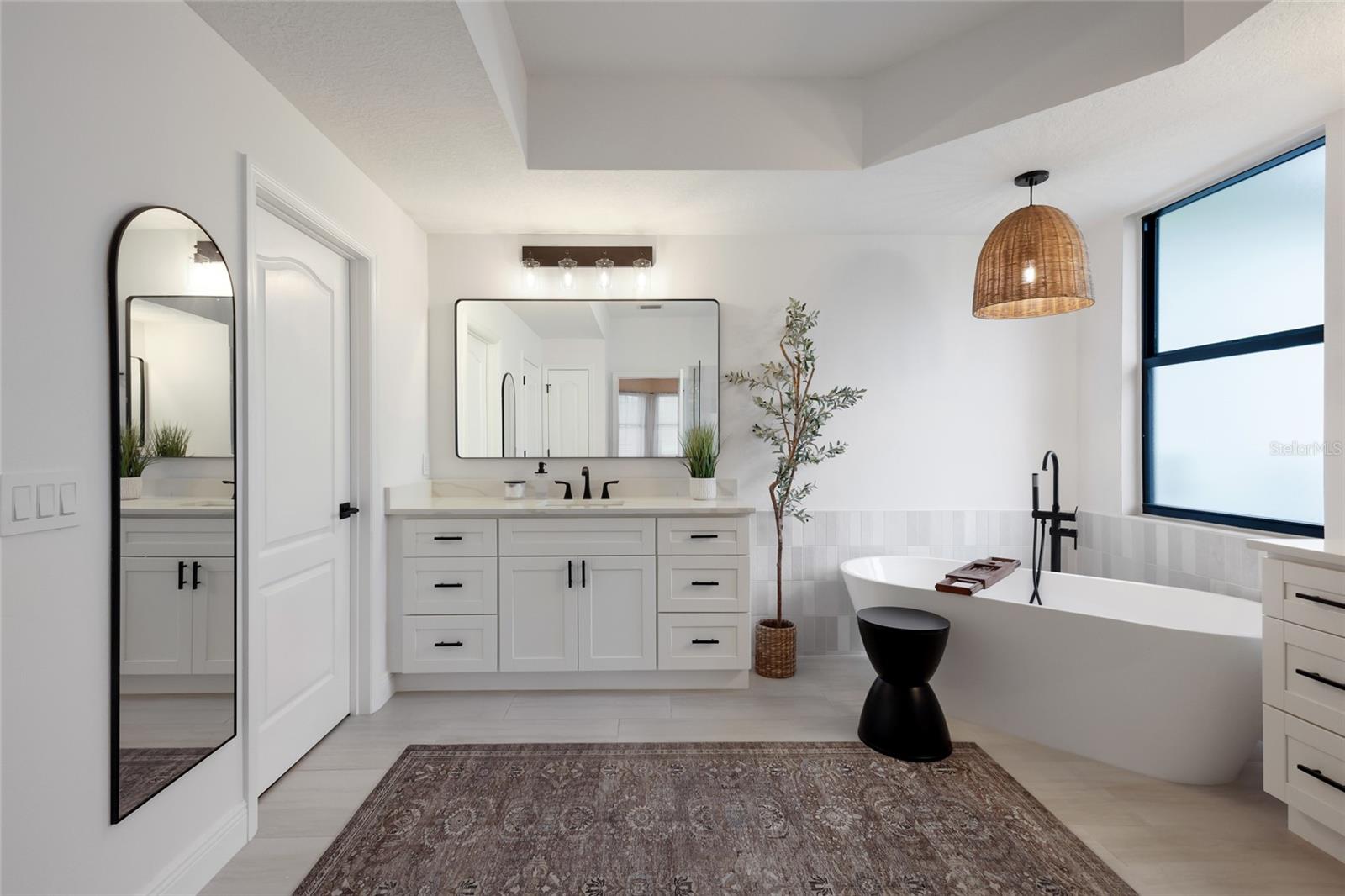 13523 BROWN THRASHER PIKE, LAKEWOOD RANCH, FL, 34202
