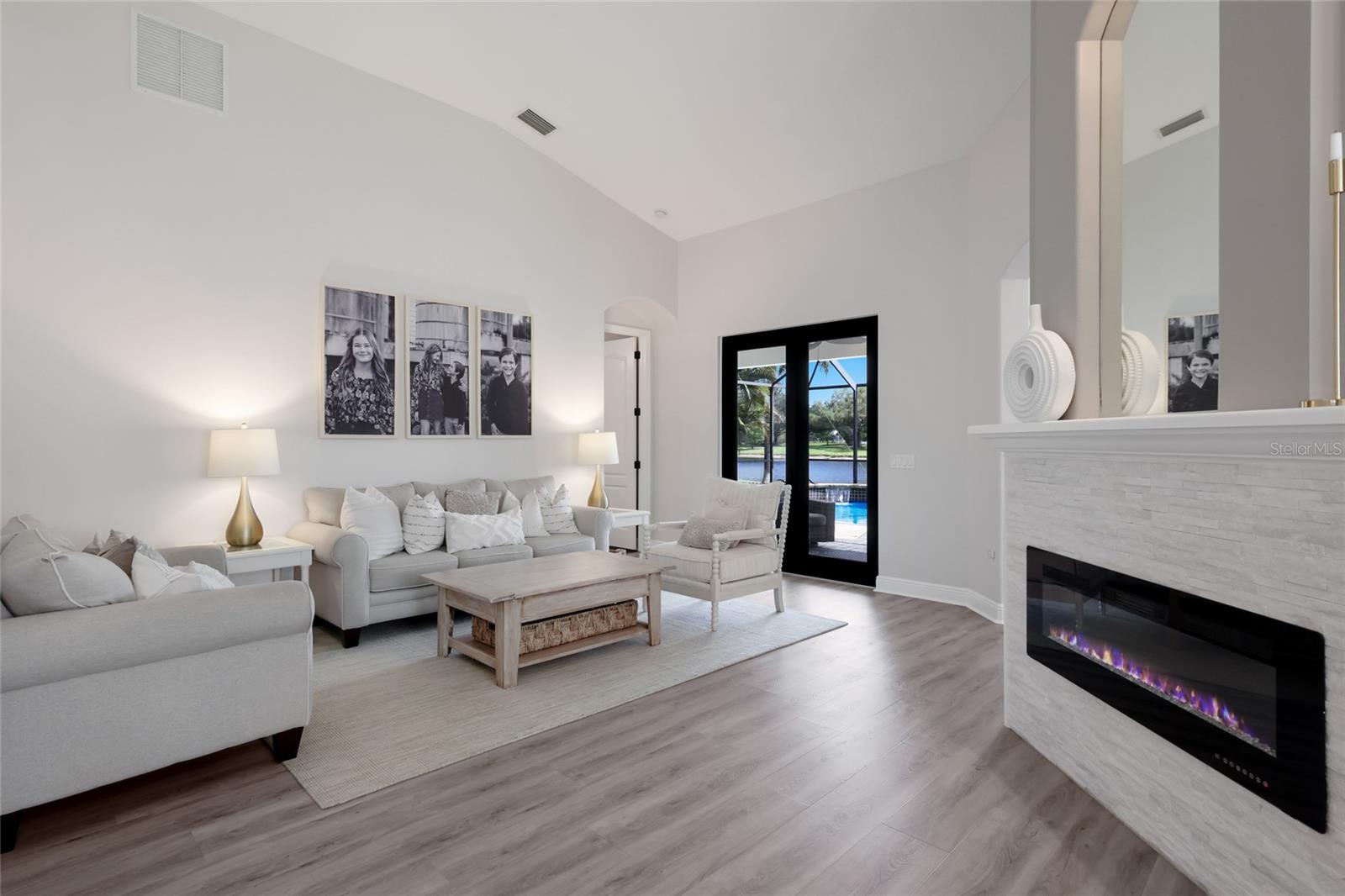 13523 BROWN THRASHER PIKE, LAKEWOOD RANCH, FL, 34202