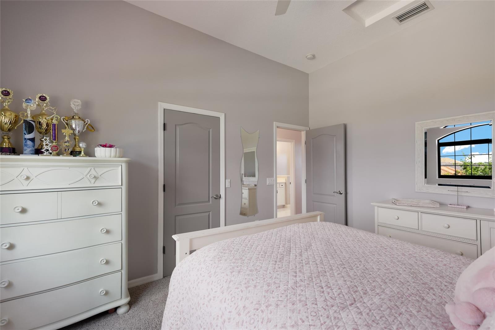 13523 BROWN THRASHER PIKE, LAKEWOOD RANCH, FL, 34202