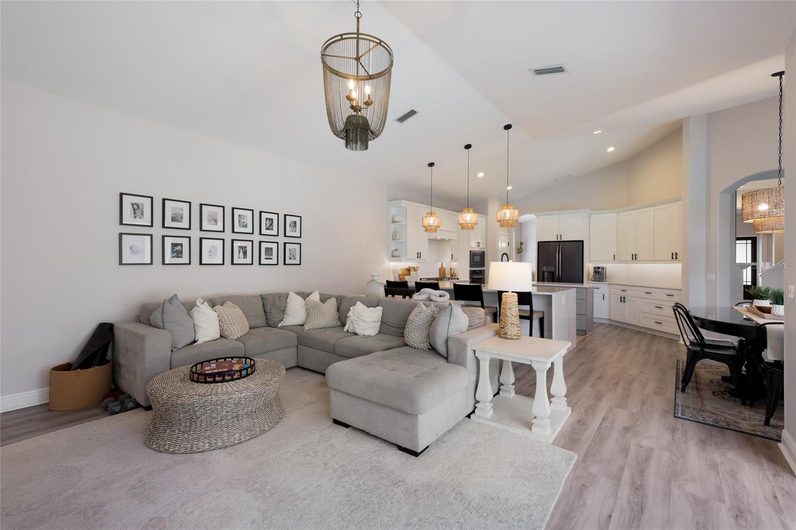13523 BROWN THRASHER PIKE, LAKEWOOD RANCH, FL, 34202