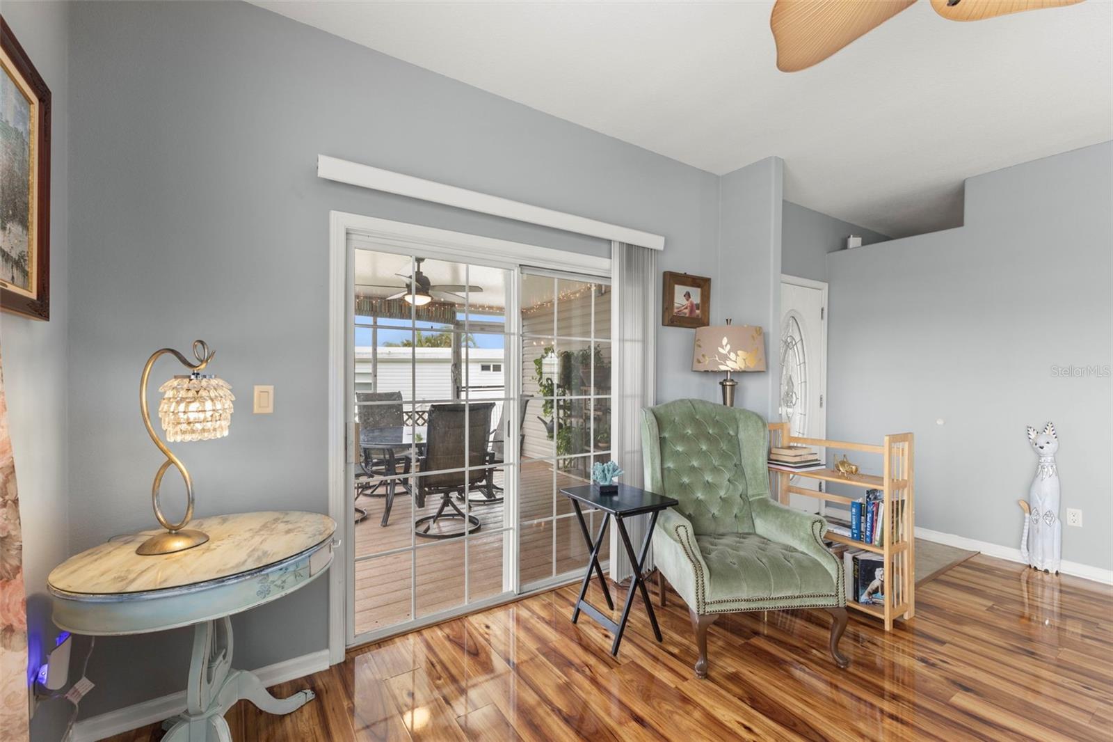 124 AMERICANA CT NE #214, ST PETERSBURG, FL, 33702