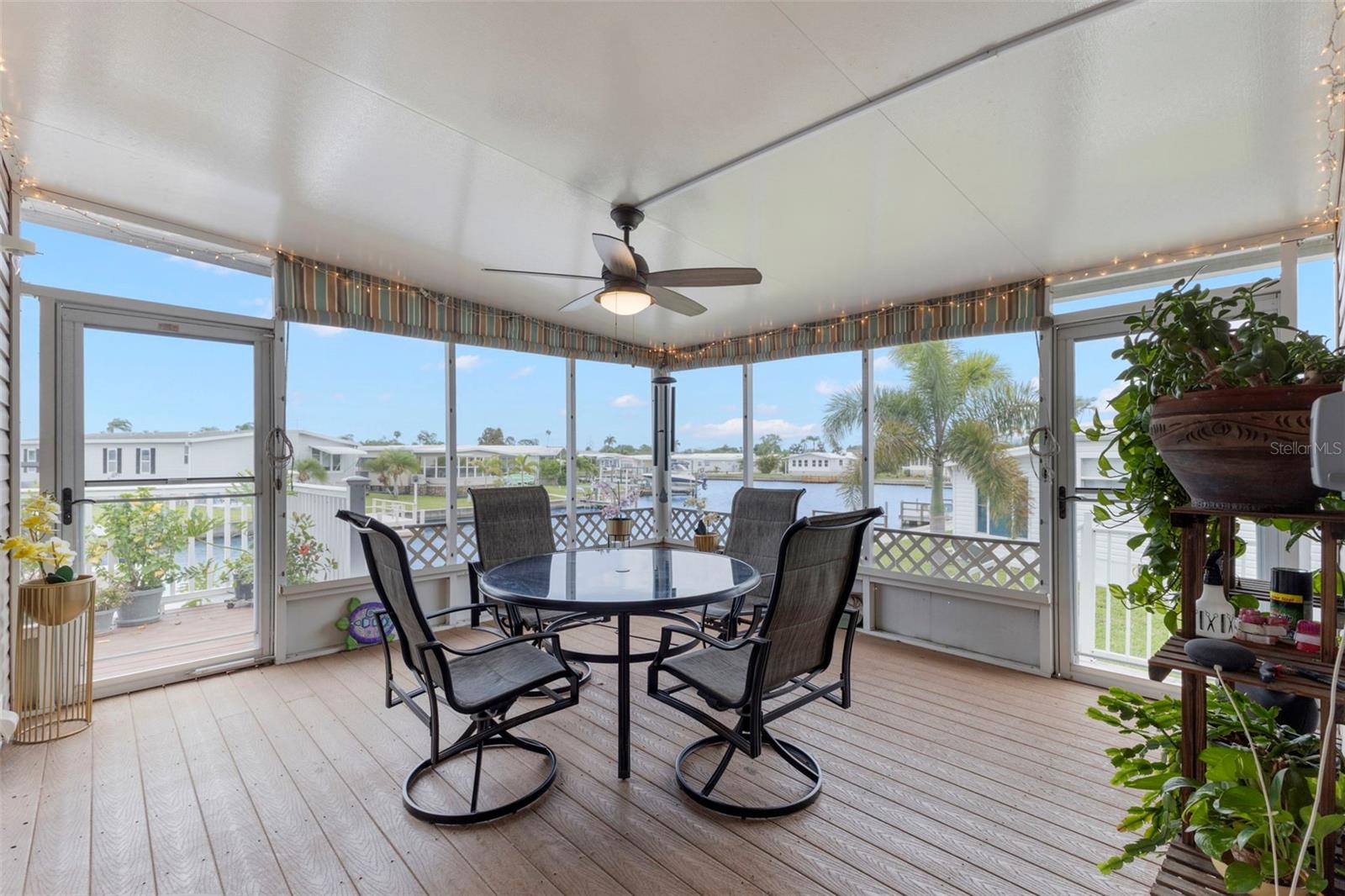 124 AMERICANA CT NE #214, ST PETERSBURG, FL, 33702